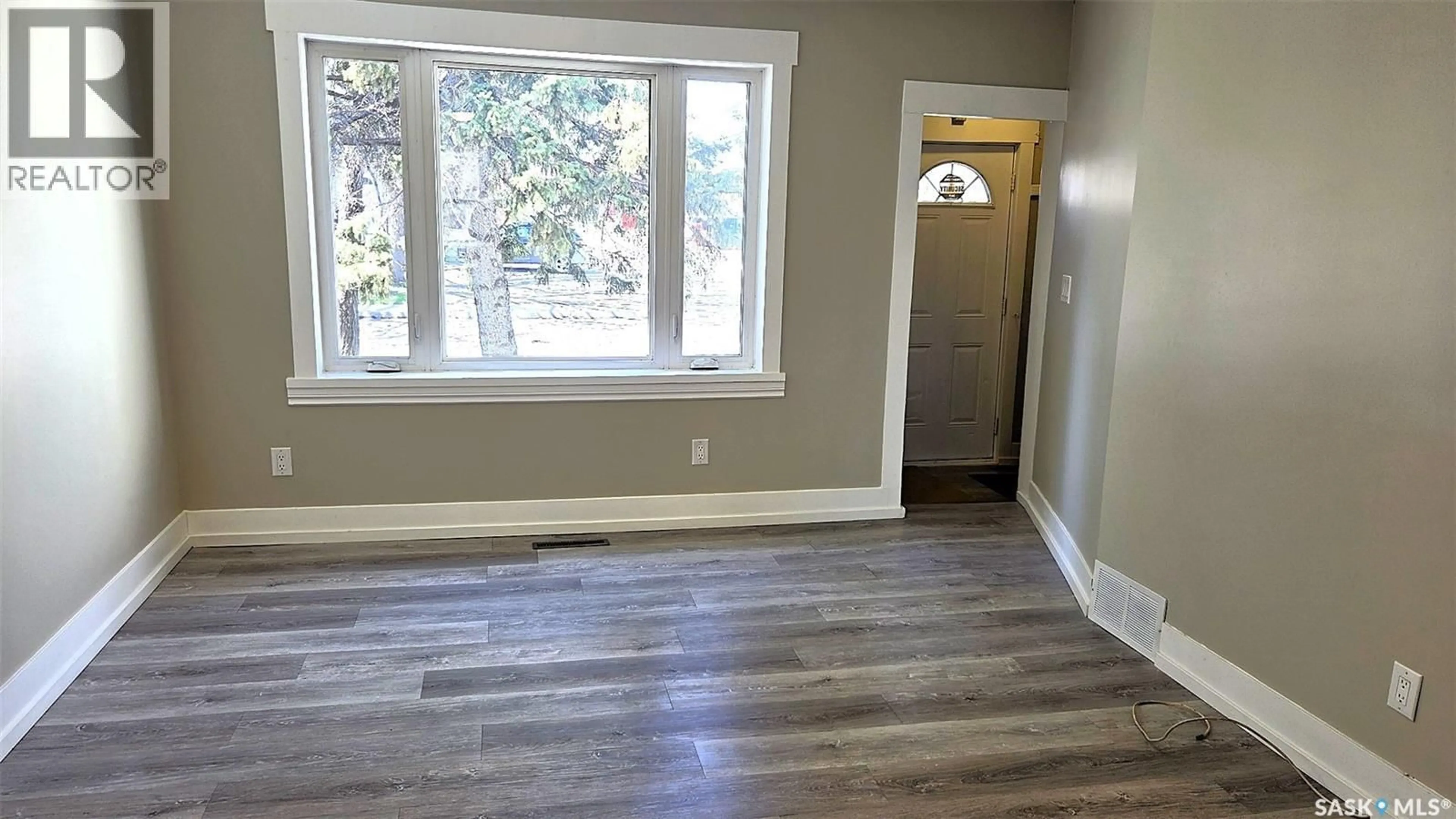 Indoor entryway for 2023 ATKINSON STREET, Regina Saskatchewan S4N3W8
