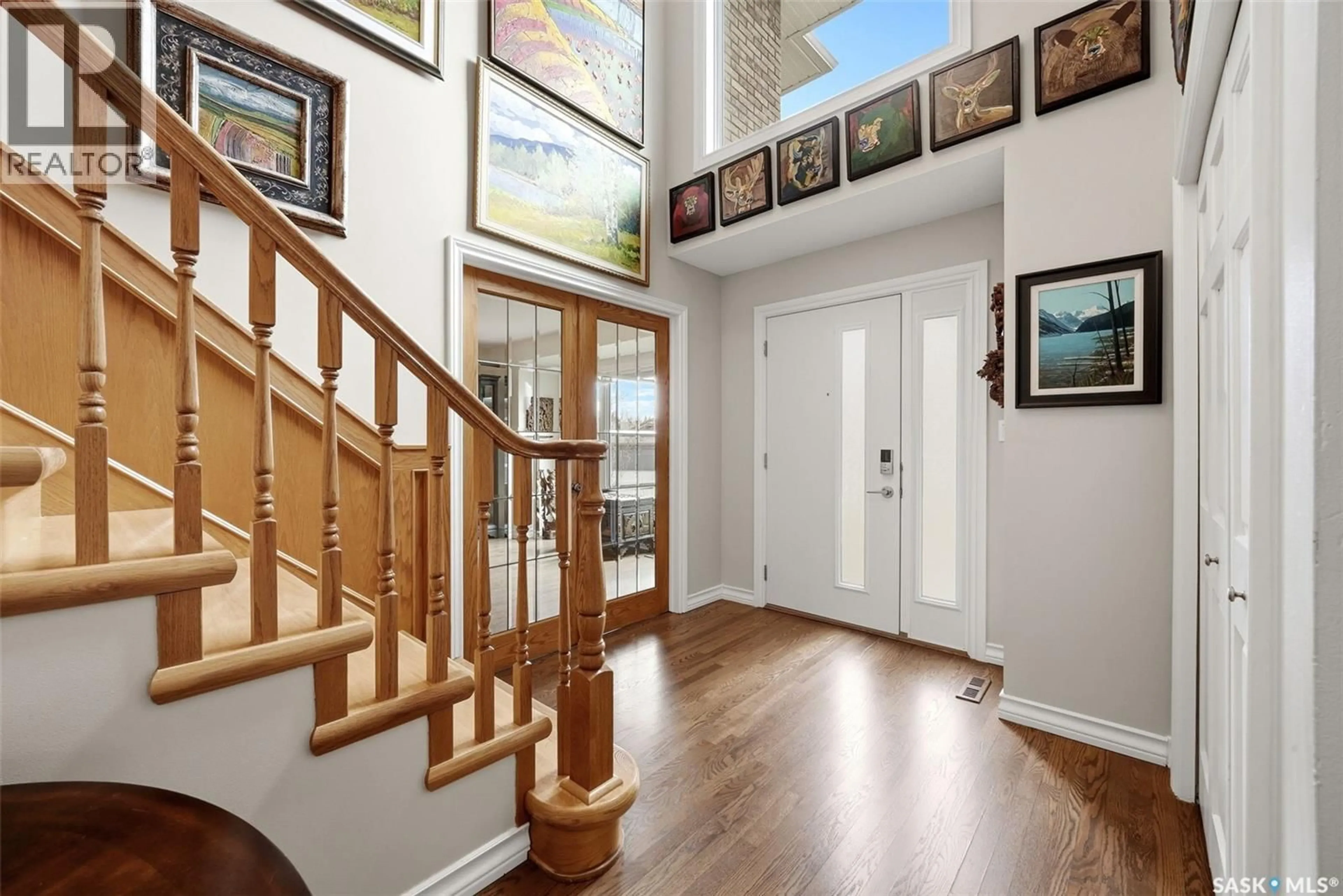 Indoor entryway for 2034 WASCANA GREENS, Regina Saskatchewan S4V2M1