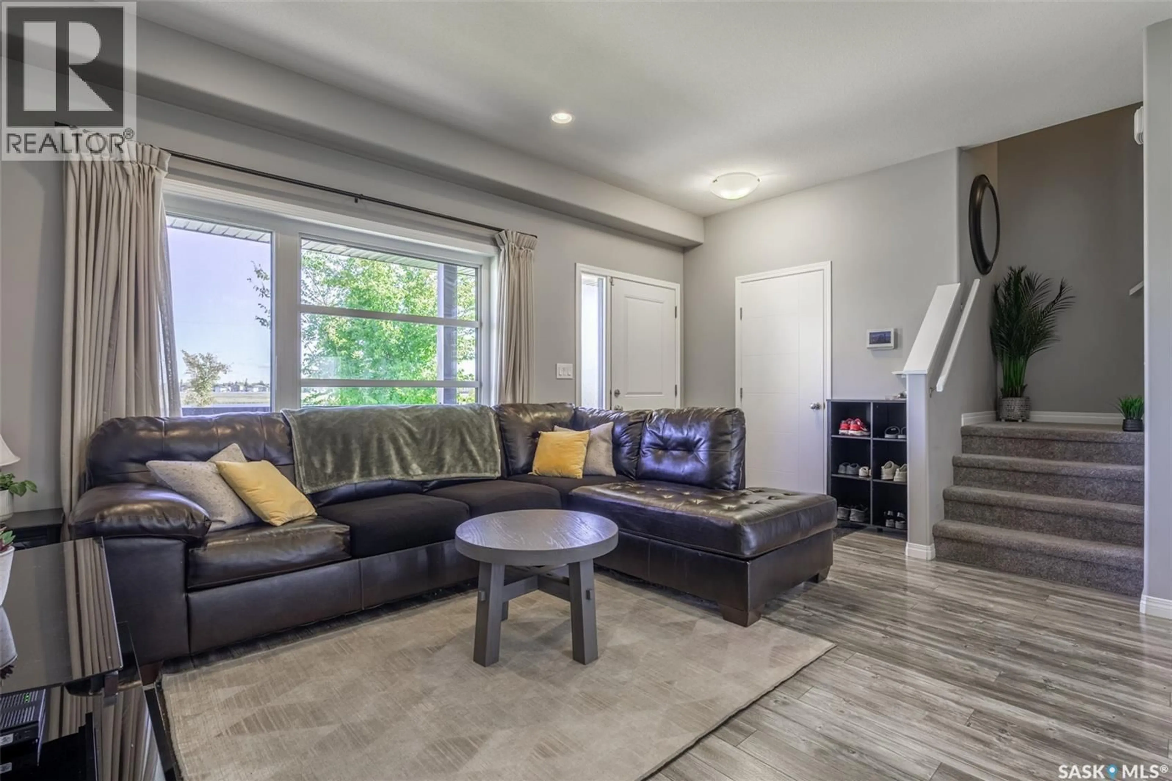 Living room with furniture, unknown for 4119 33RD STREET, Saskatoon Saskatchewan S7R0M4