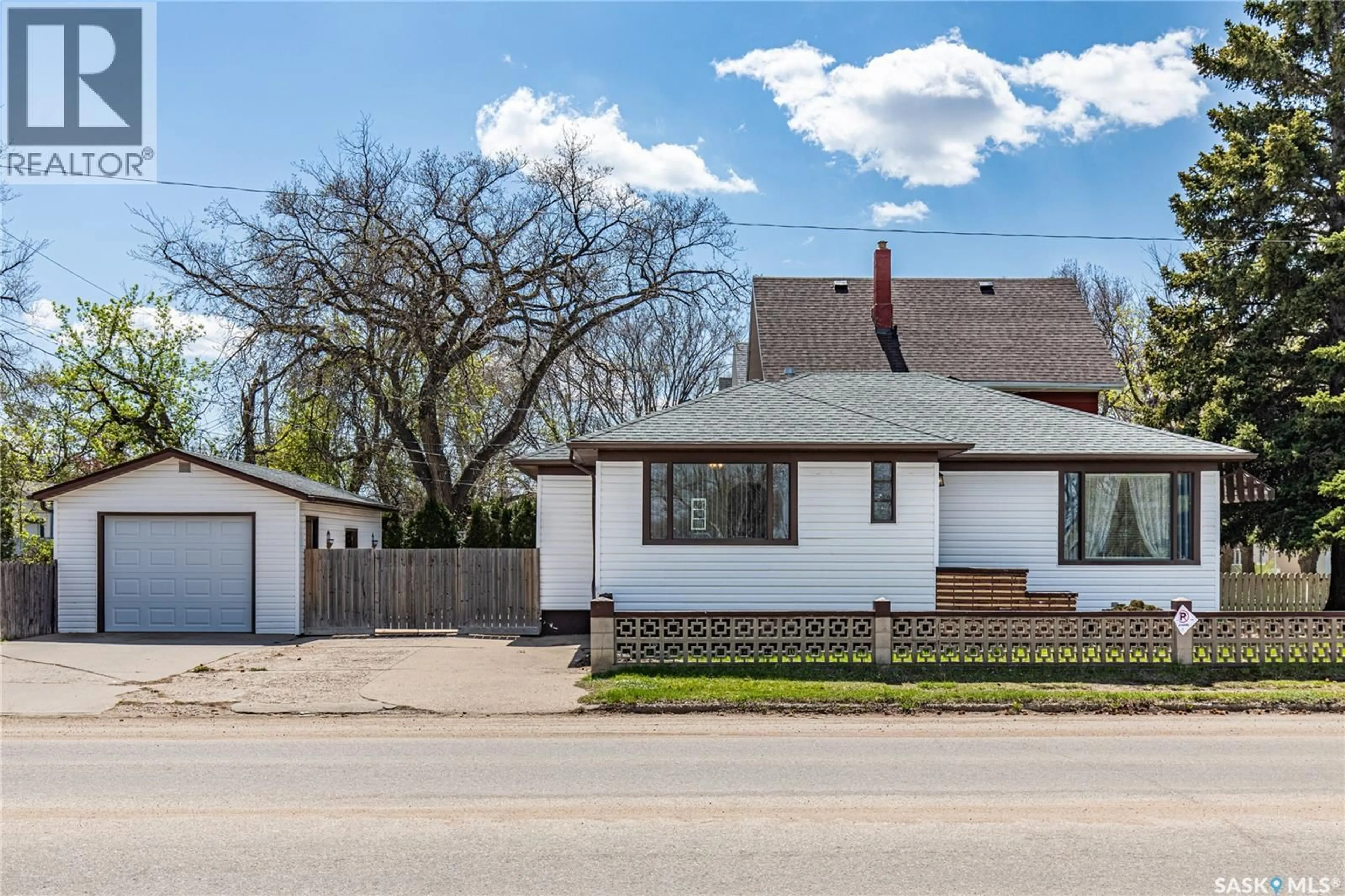 Unknown for 1171 HENLEAZE AVENUE, Moose Jaw Saskatchewan S6H3V8