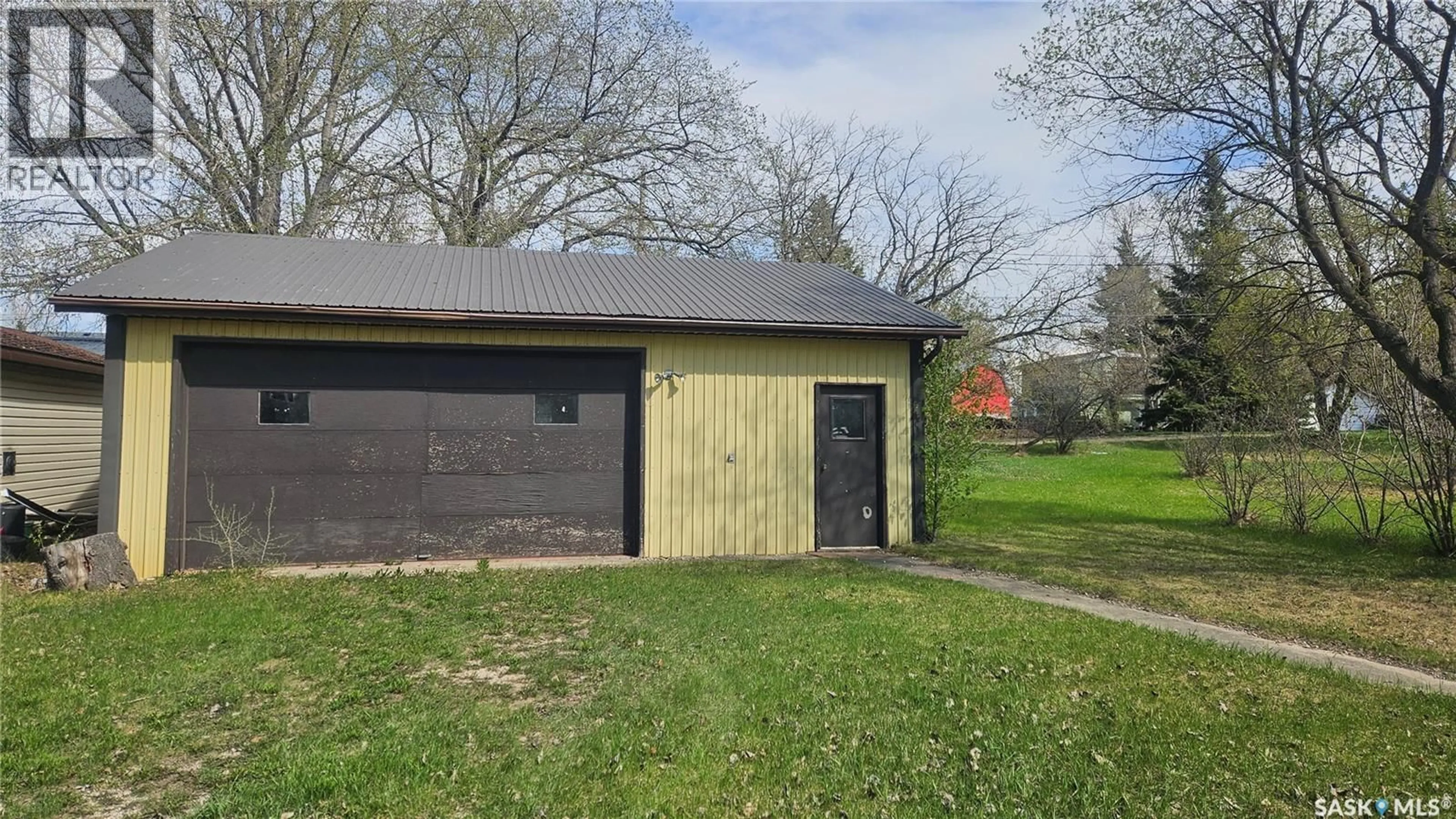Shed for 612-614 3RD AVENUE, Cudworth Saskatchewan S0K1B0