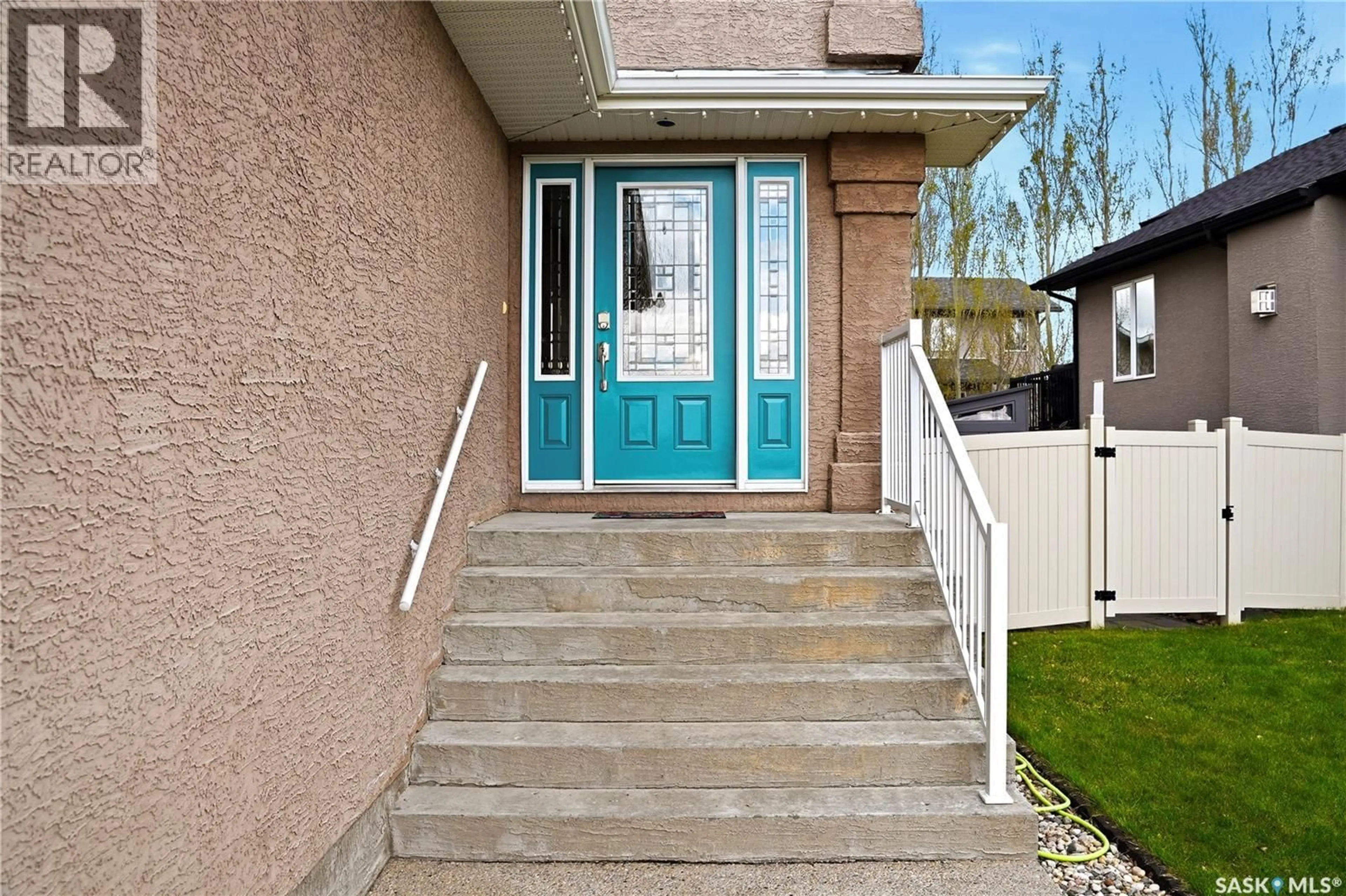 Unknown for 8034 FAIRWAYS WEST DRIVE, Regina Saskatchewan S4Y0A5
