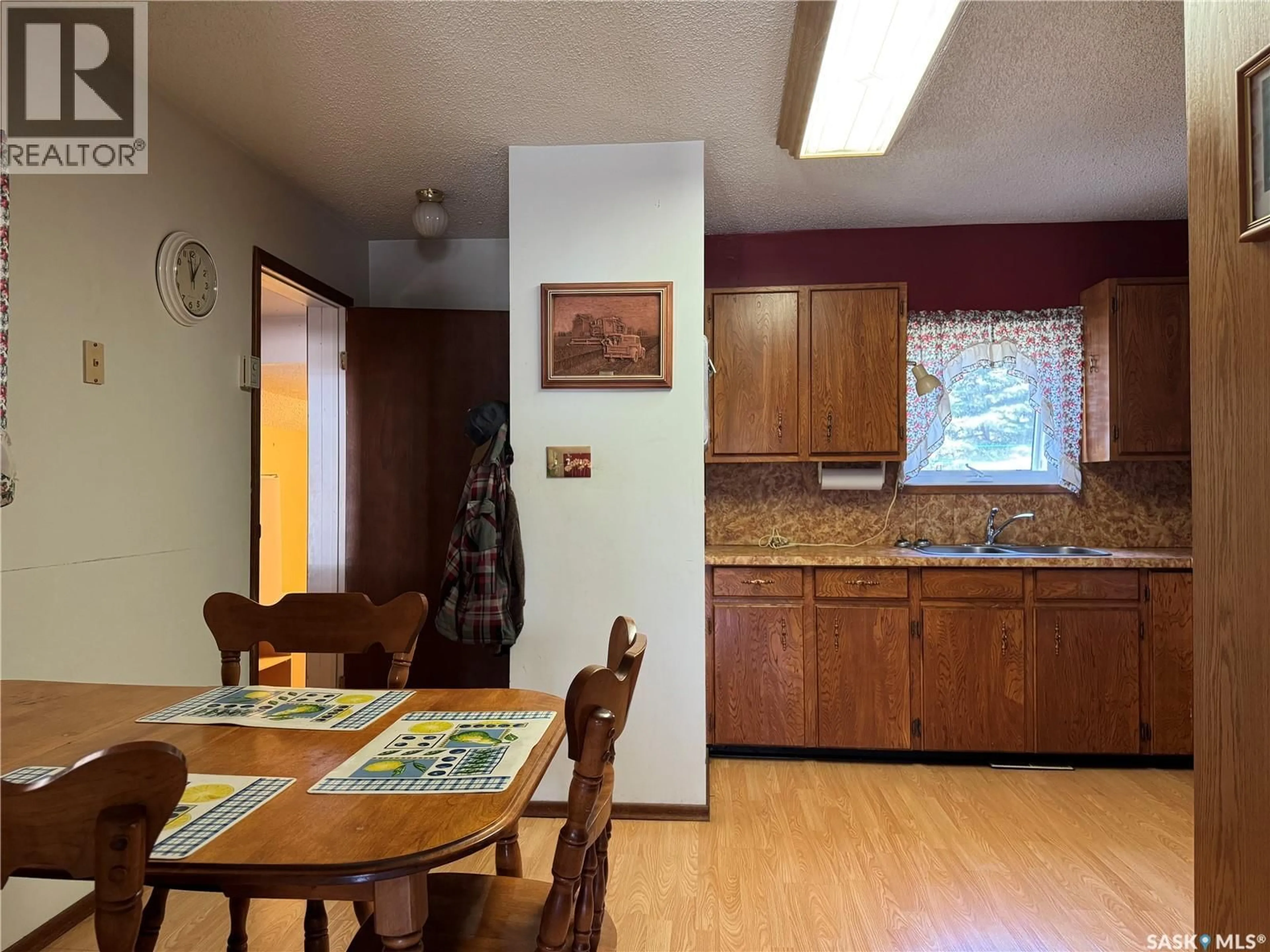 Dining room, unknown for 728 MCINTOSH STREET, Foam Lake Saskatchewan S0A1A0