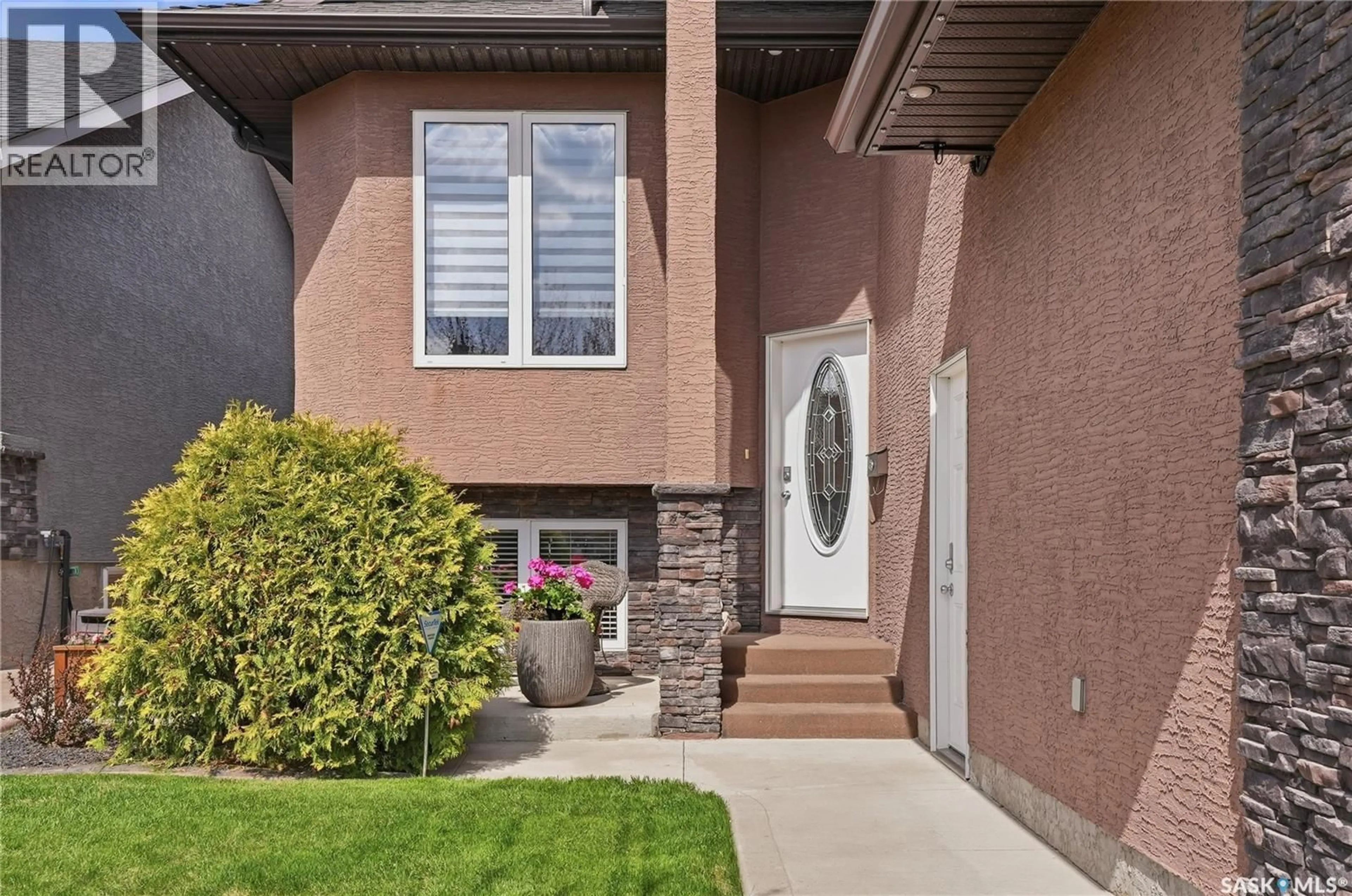 Unknown for 826 REMPEL CRESCENT, Saskatoon Saskatchewan S7T0M5