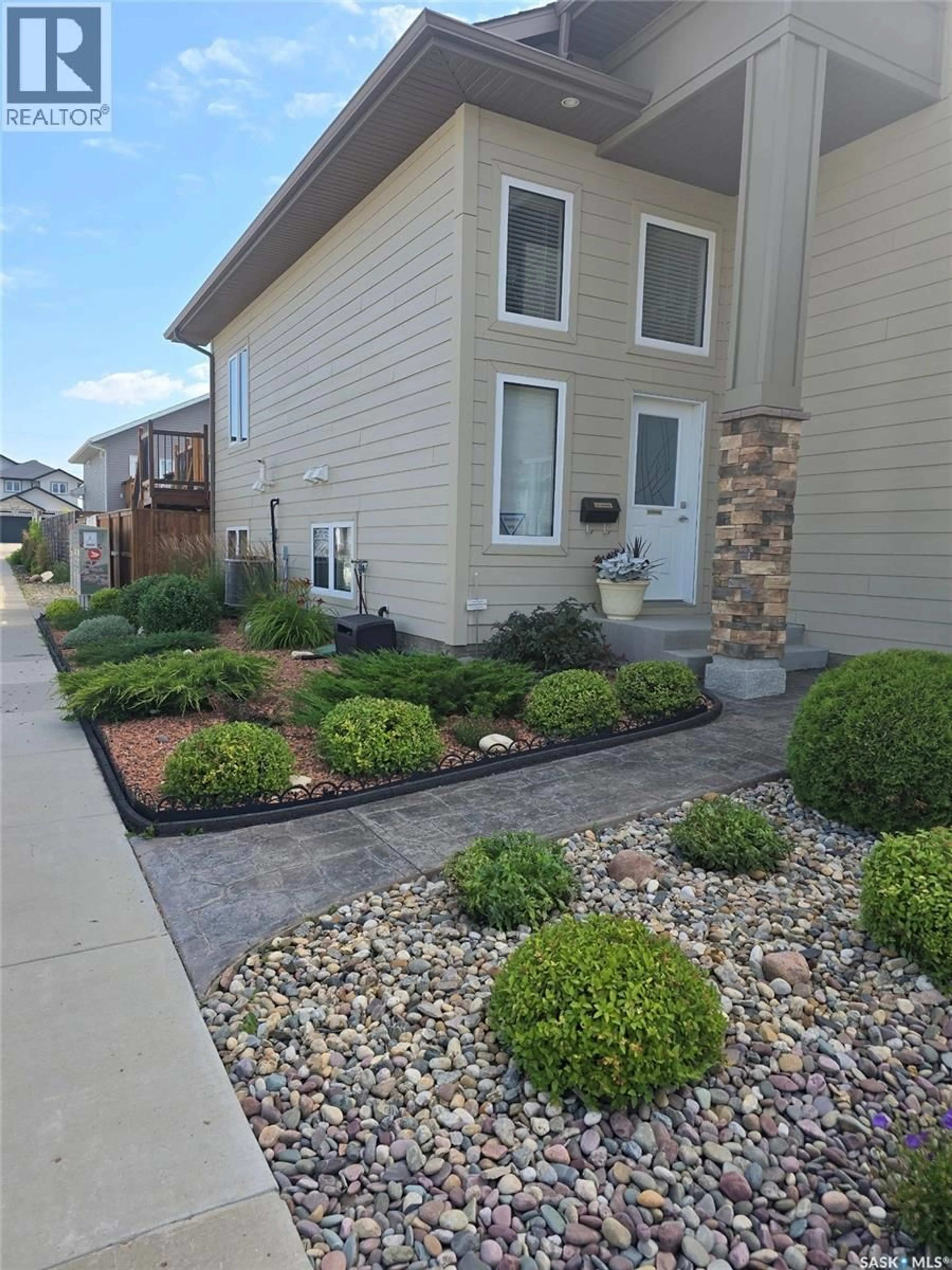 Unknown for 935 GLACIAL SHORES MANOR, Saskatoon Saskatchewan S7W0R2