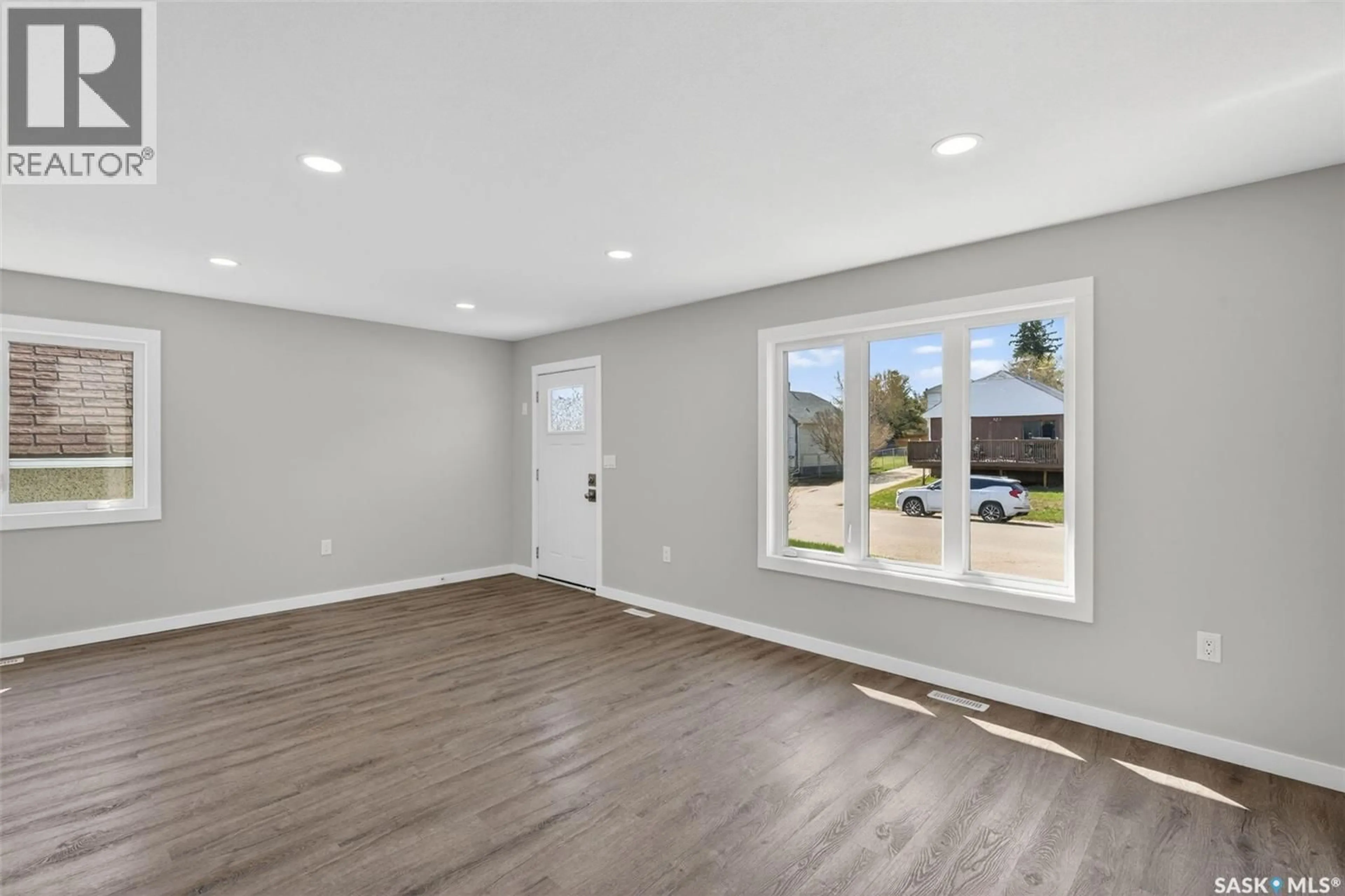 A pic of a room for 546 21ST STREET, Prince Albert Saskatchewan S6V1M4