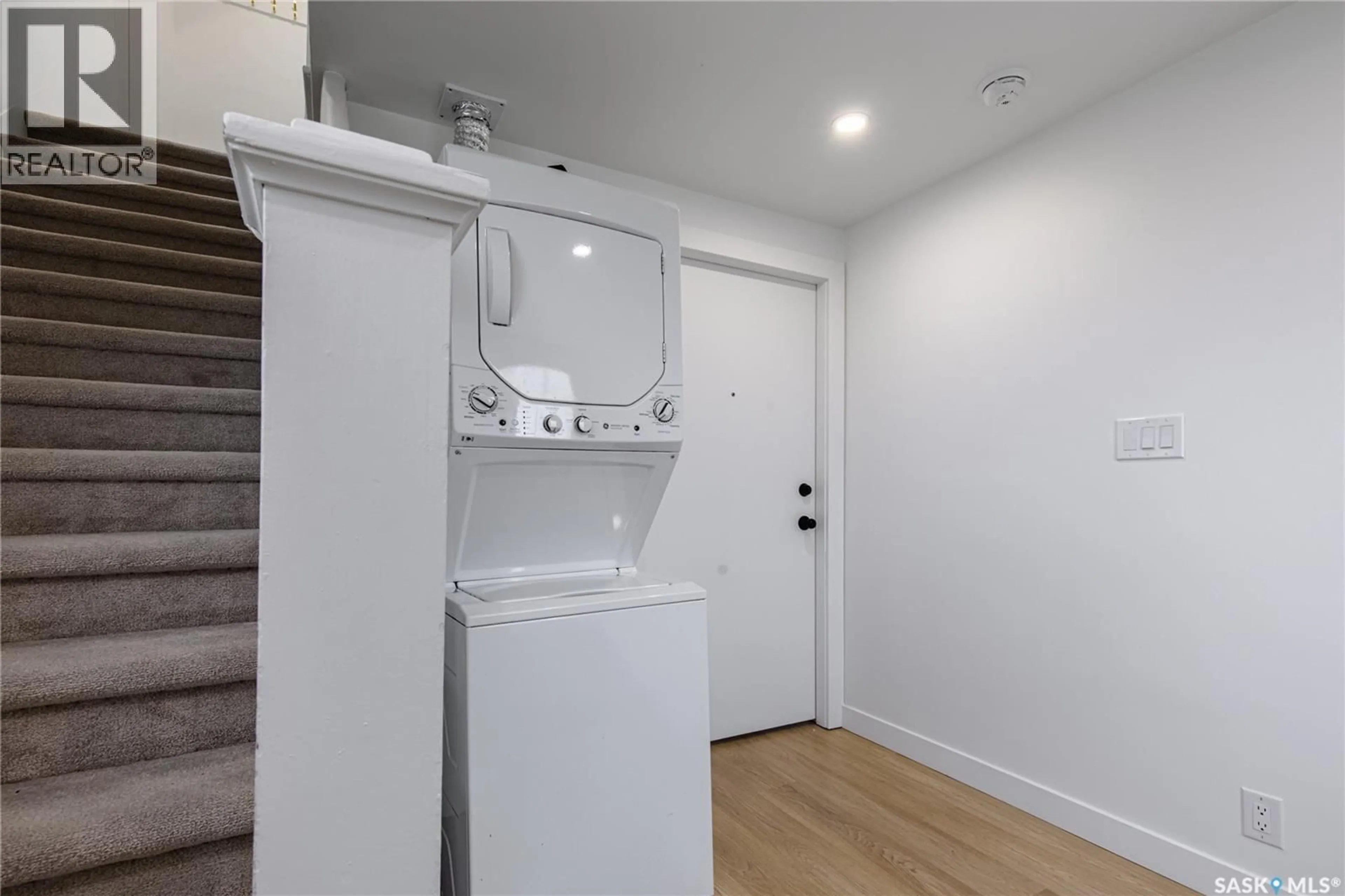 Laundry room for 453 LILLOOET STREET, Moose Jaw Saskatchewan S6H4Z4
