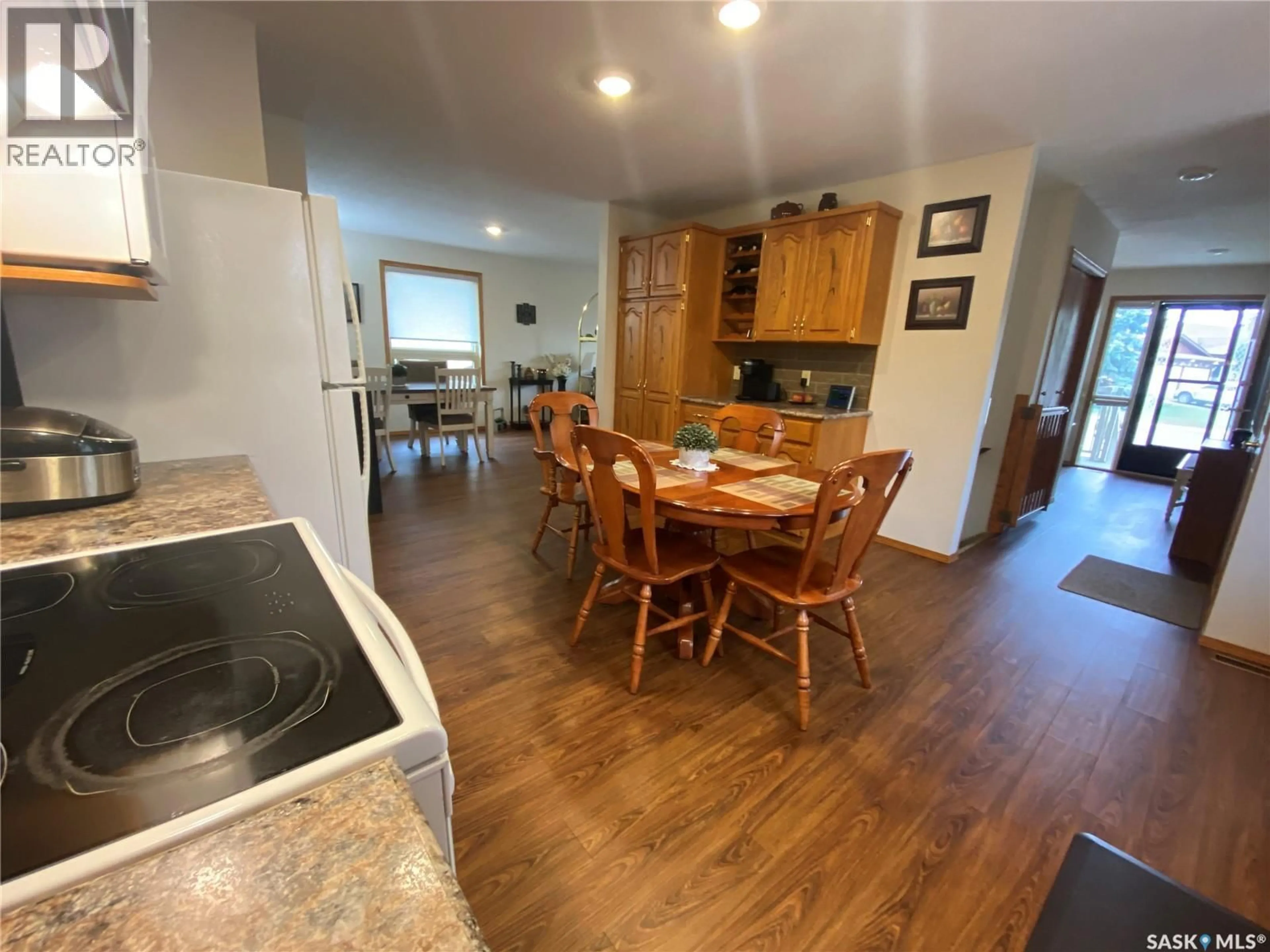 Open concept kitchen, unknown for 19 BULL CRESCENT, Yorkton Saskatchewan S3N3Y5