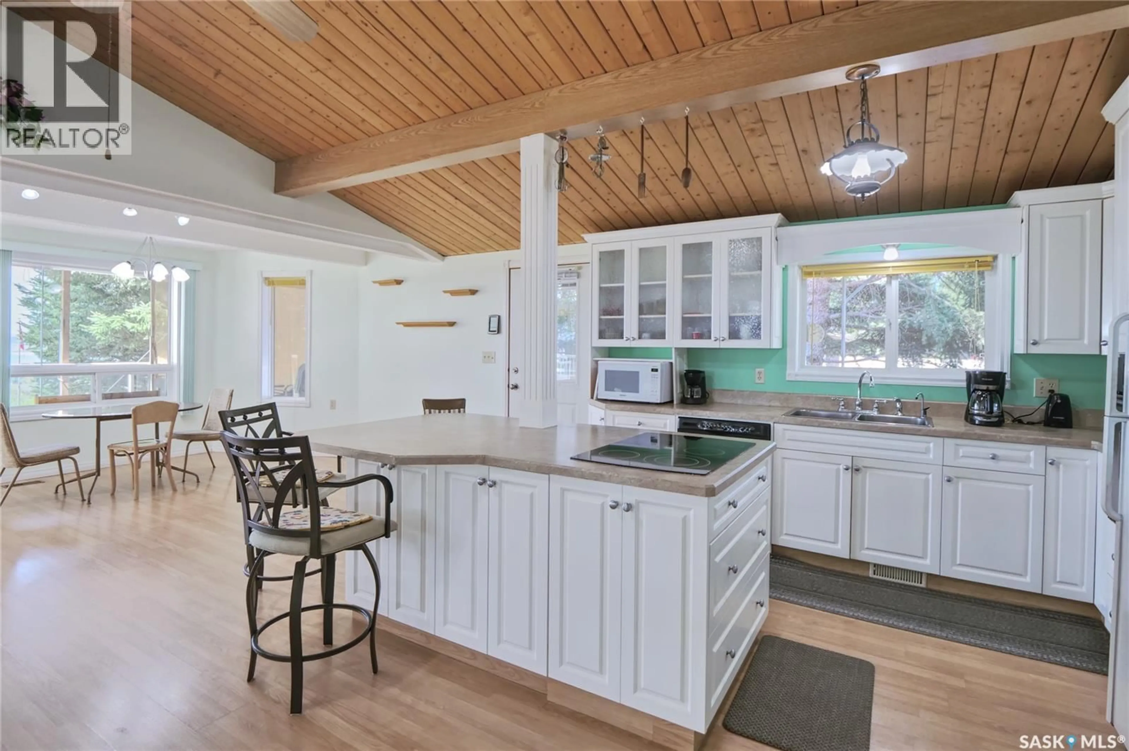 Open concept kitchen, unknown for 20 MAINPRIZE BAY, Maple Bush Rm No. 224 Saskatchewan S0H3P0