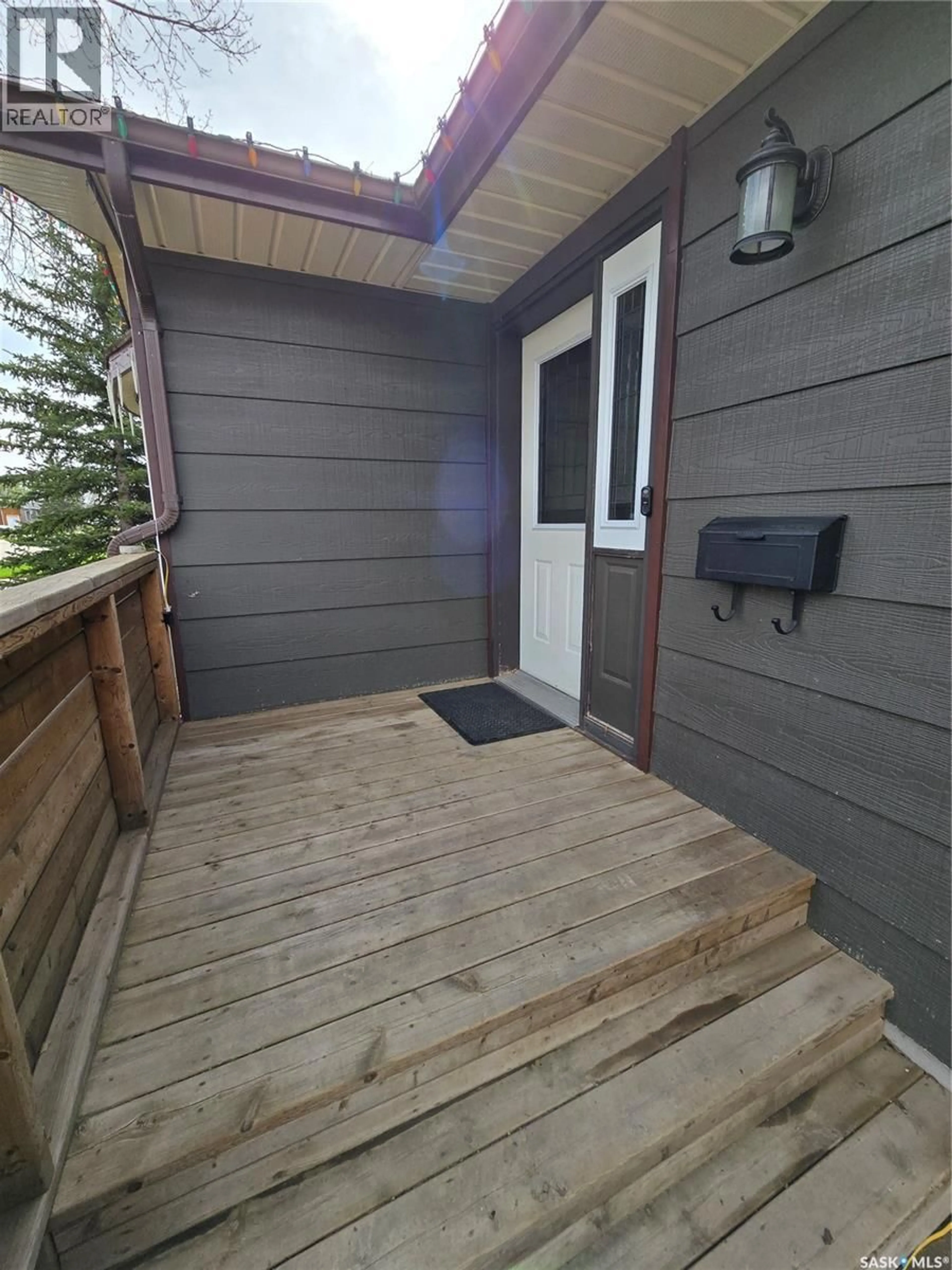 Unknown for 528 DIEPPE DRIVE, Weyburn Saskatchewan S4H2Y2