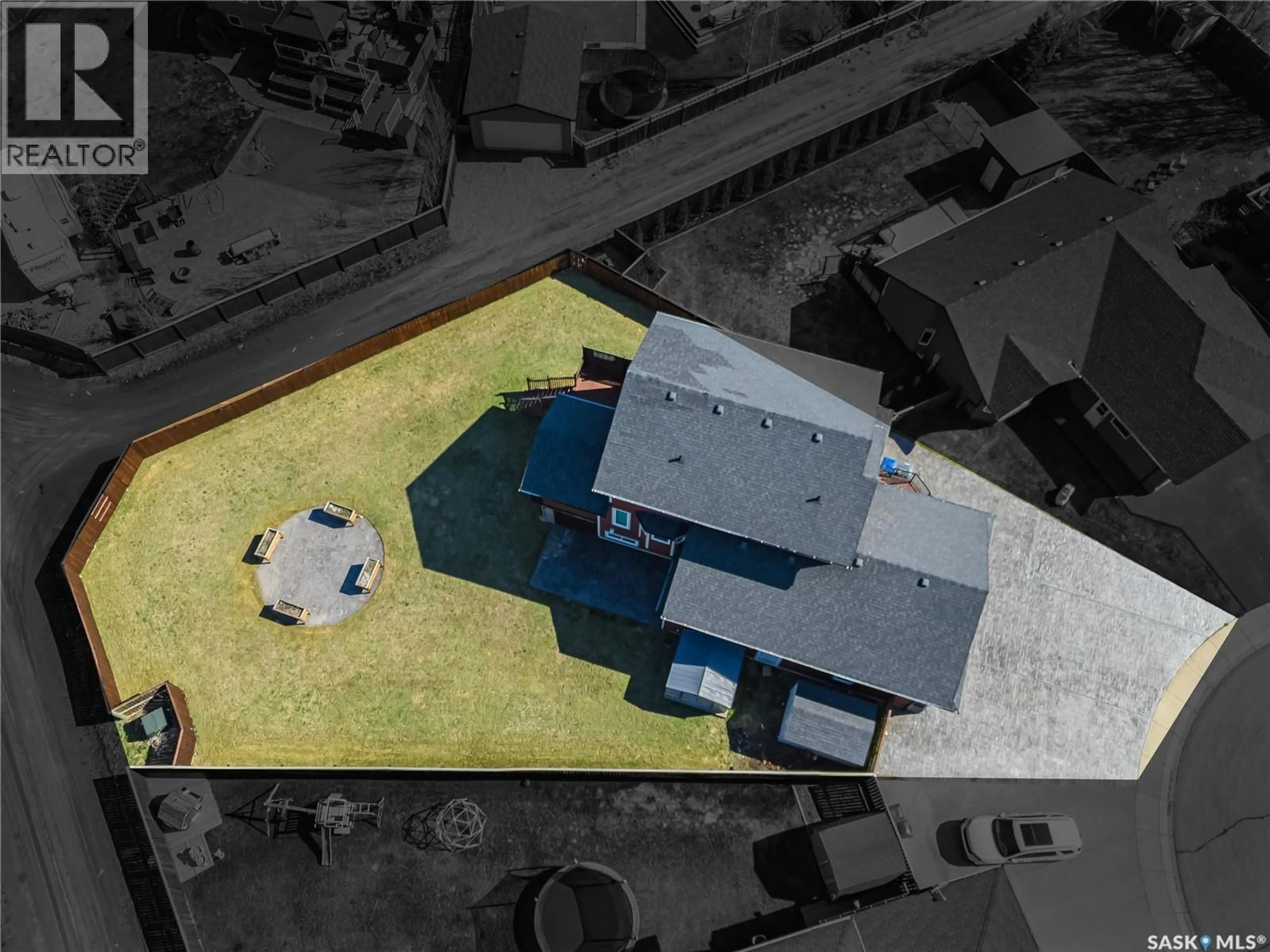 A pic from outside/outdoor area/front of a property/back of a property/a pic from drone, building for 208 O' MEARA COURT, Warman Saskatchewan S0K4S1