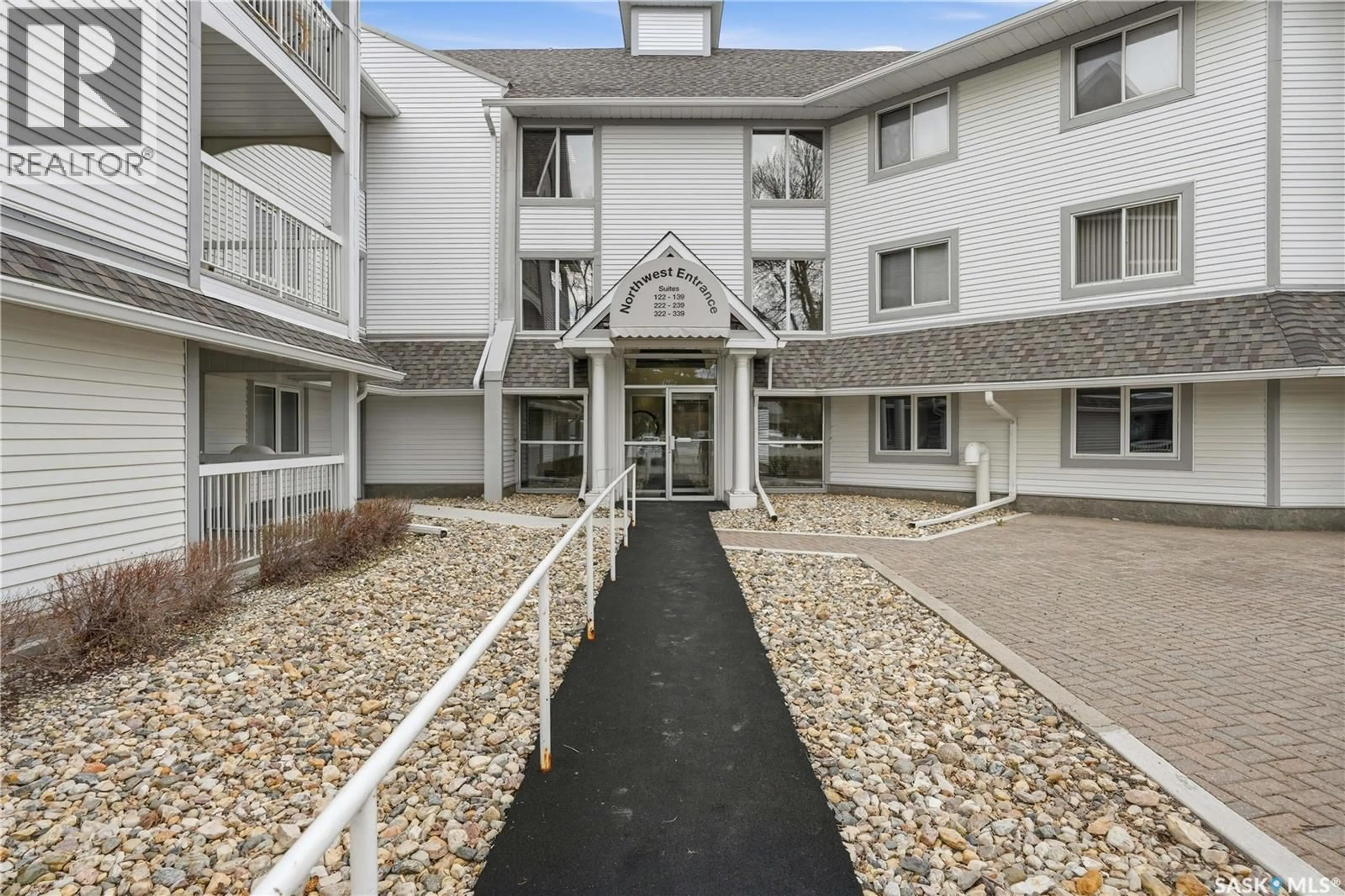 Unknown for 134 960 ASSINIBOINE AVENUE E, Regina Saskatchewan S4V2P8
