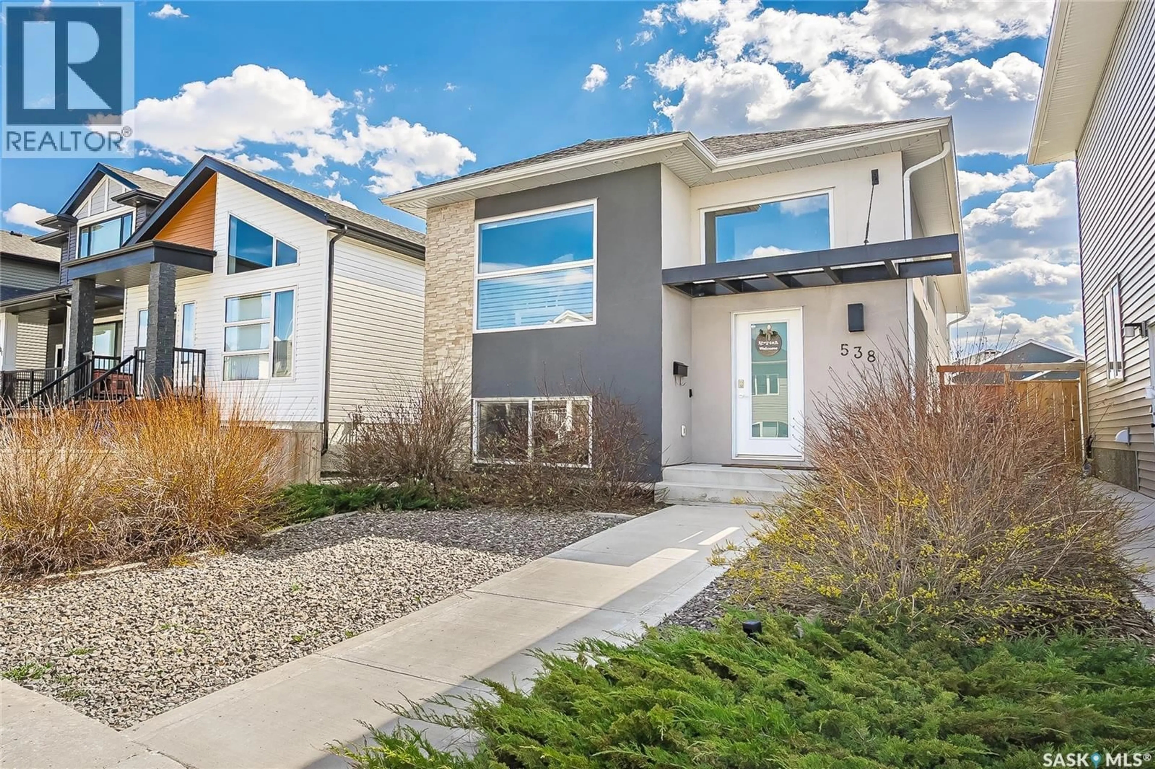 Home with vinyl exterior material, street for 538 FAST WAY, Saskatoon Saskatchewan S7W0W9