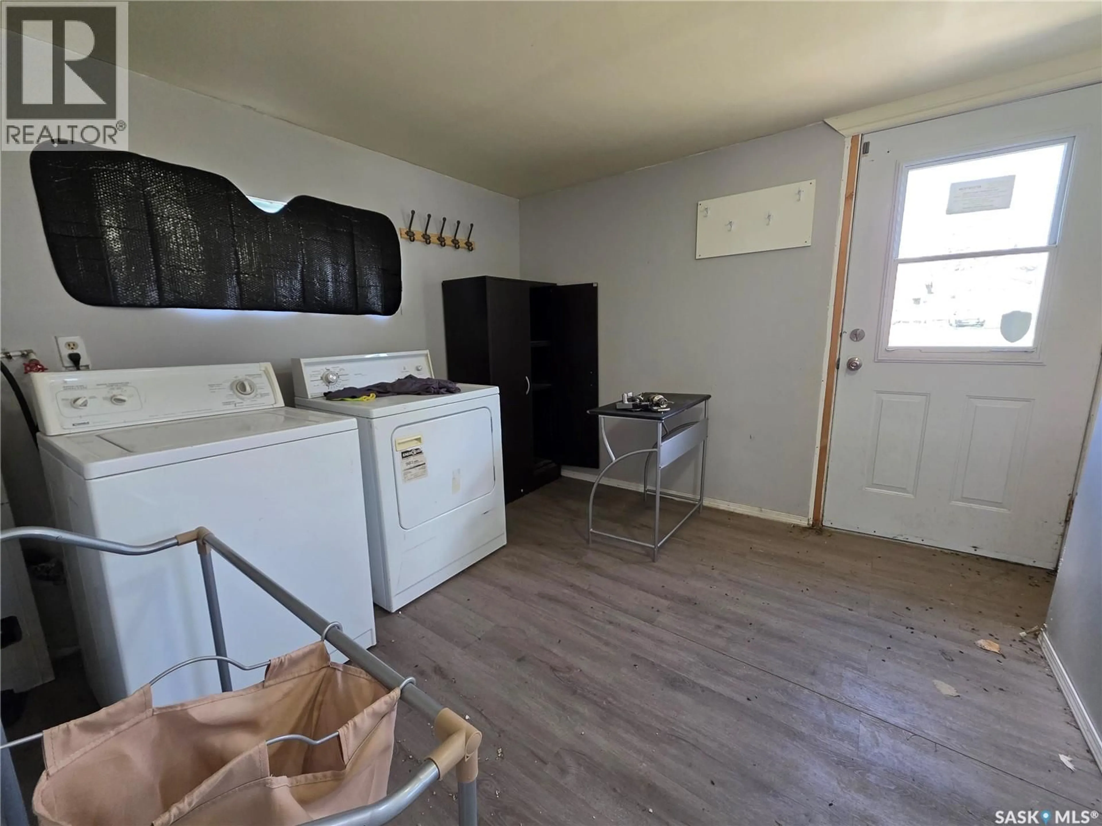 A pic of a room for 6371 QUEENS AVENUE, Gull Lake Saskatchewan S0N1A0