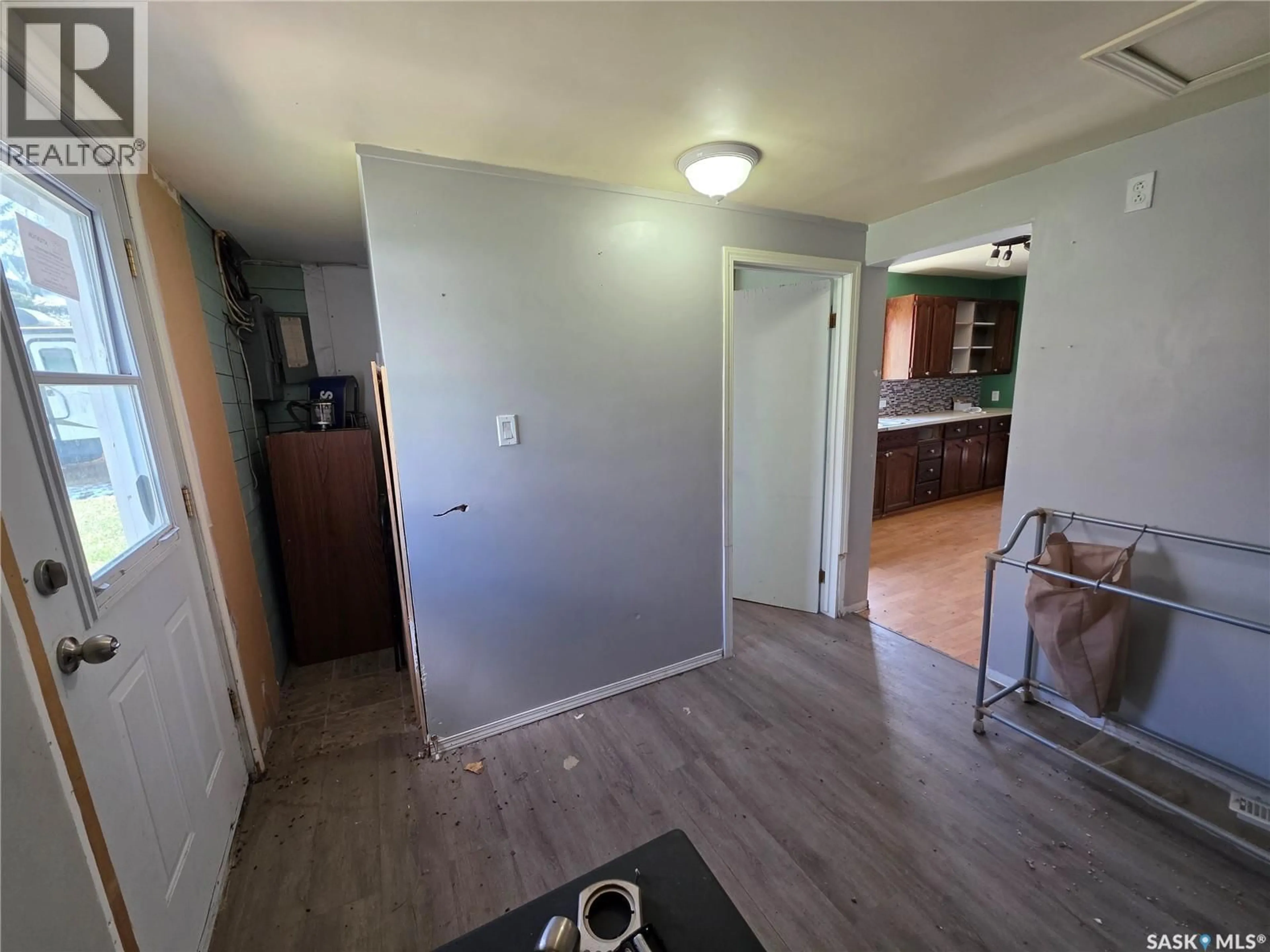 A pic of a room for 6371 QUEENS AVENUE, Gull Lake Saskatchewan S0N1A0