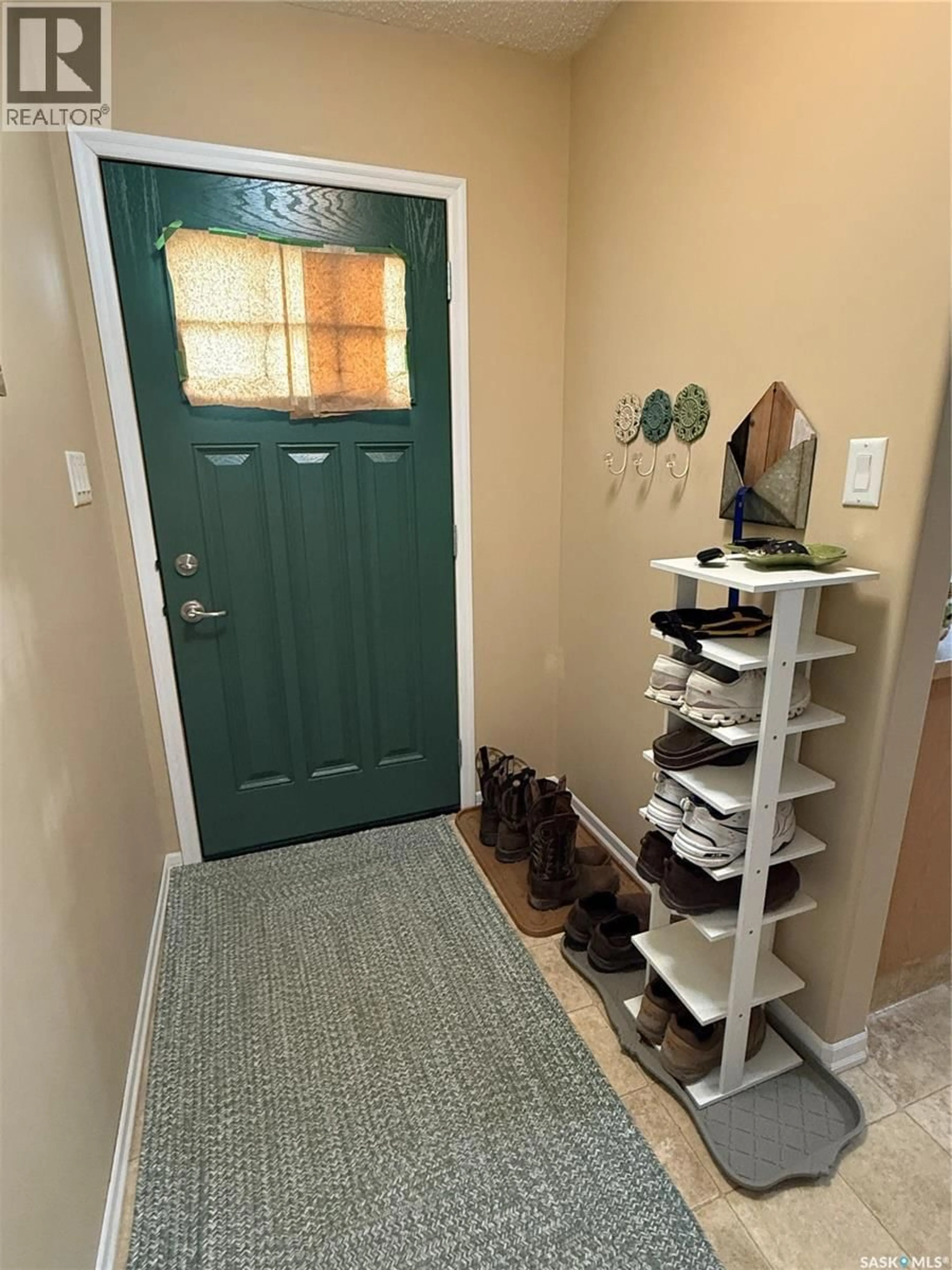 Indoor entryway for 225 3RD STREET, Weyburn Rm No. 67 Saskatchewan S0C1X0