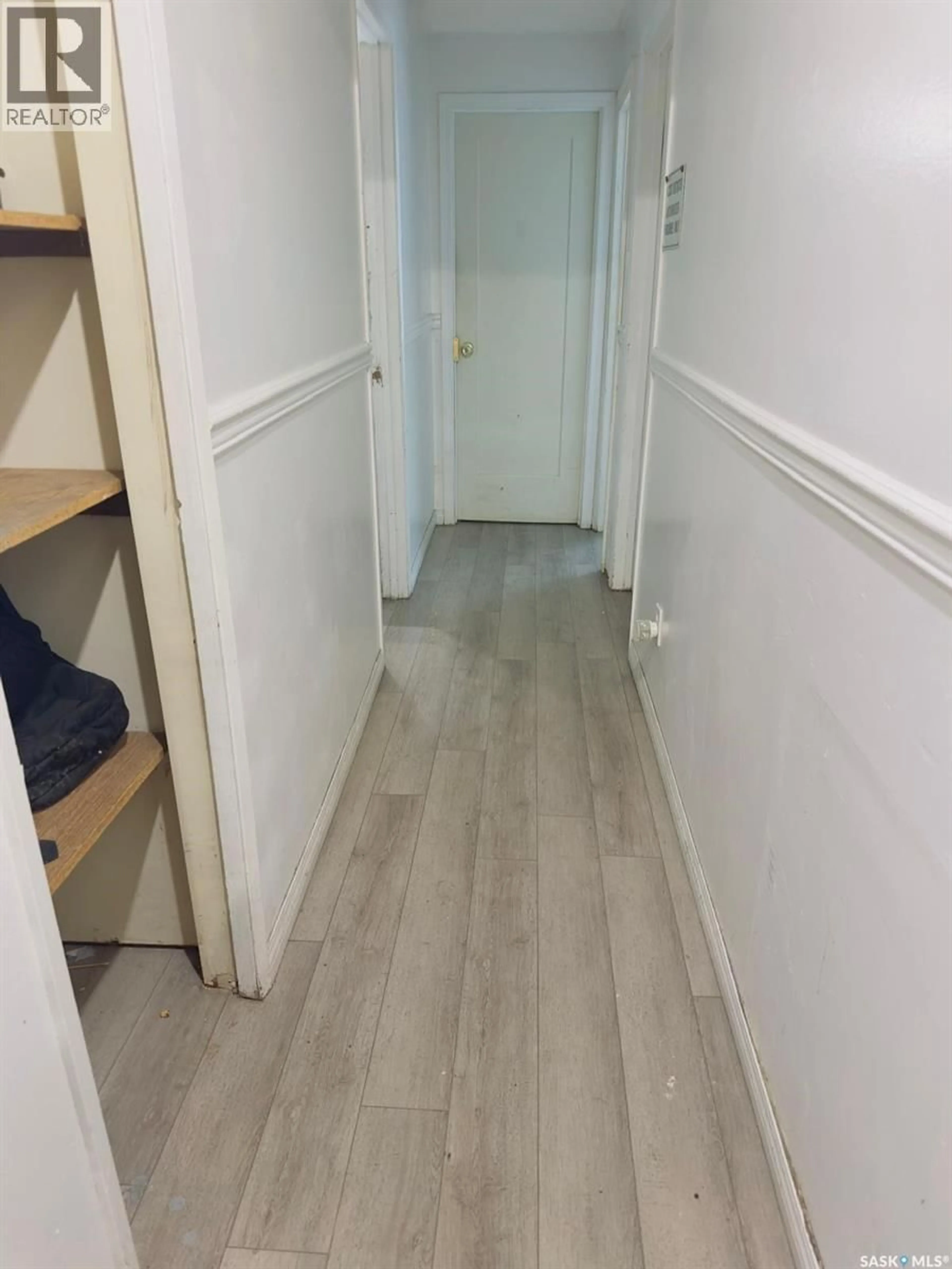 A pic of a room for 1607 ACADIA DRIVE, Saskatoon Saskatchewan S7H5K7