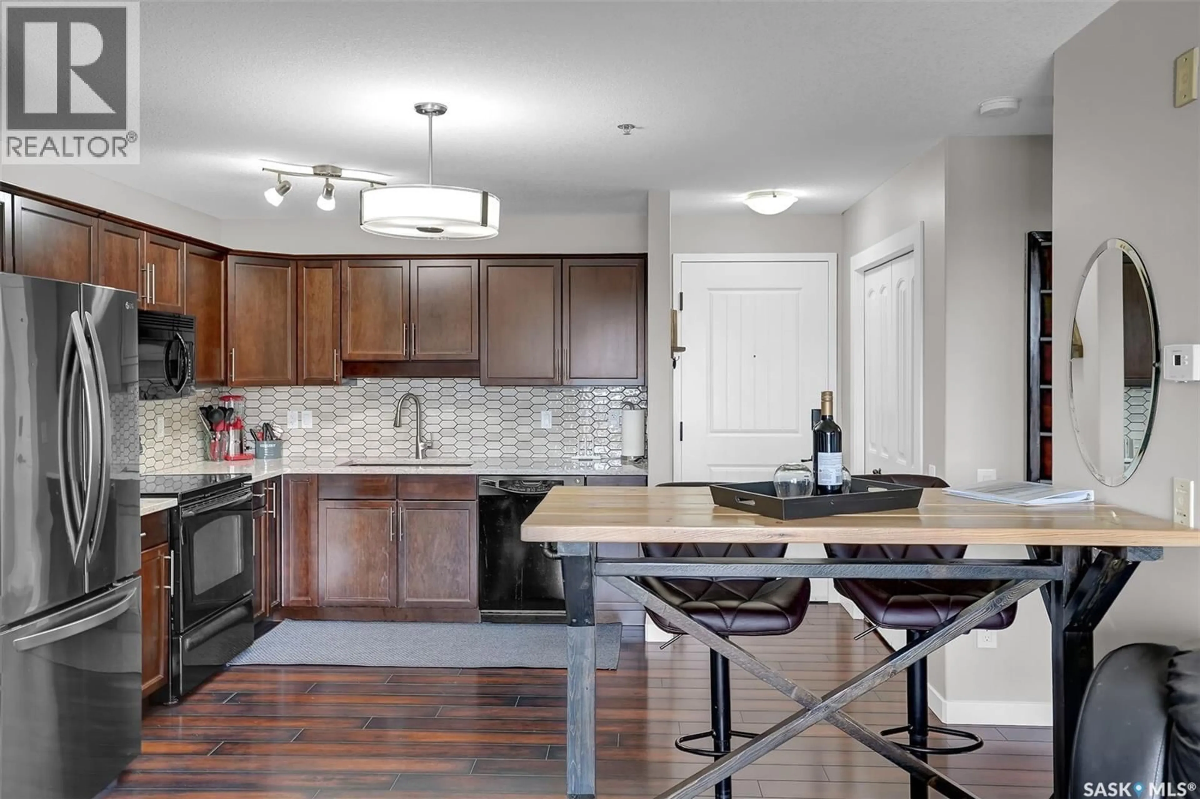 Open concept kitchen, unknown for N - 310 E 1300 STOCKTON STREET, Regina Saskatchewan S4X0G1