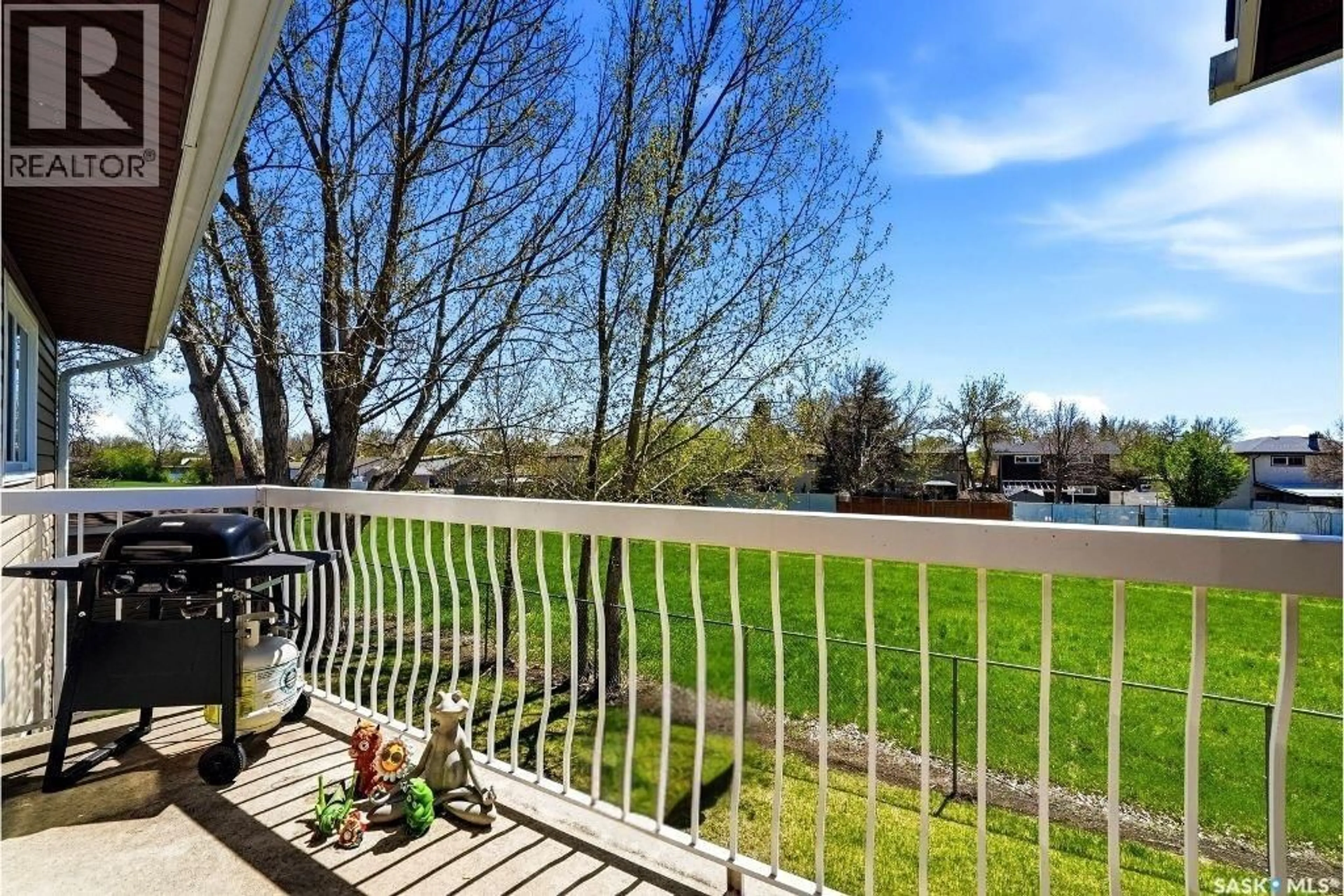 Patio, water/lake/river/ocean view for 6427 ROCHDALE BOULEVARD, Regina Saskatchewan S4X2Y9