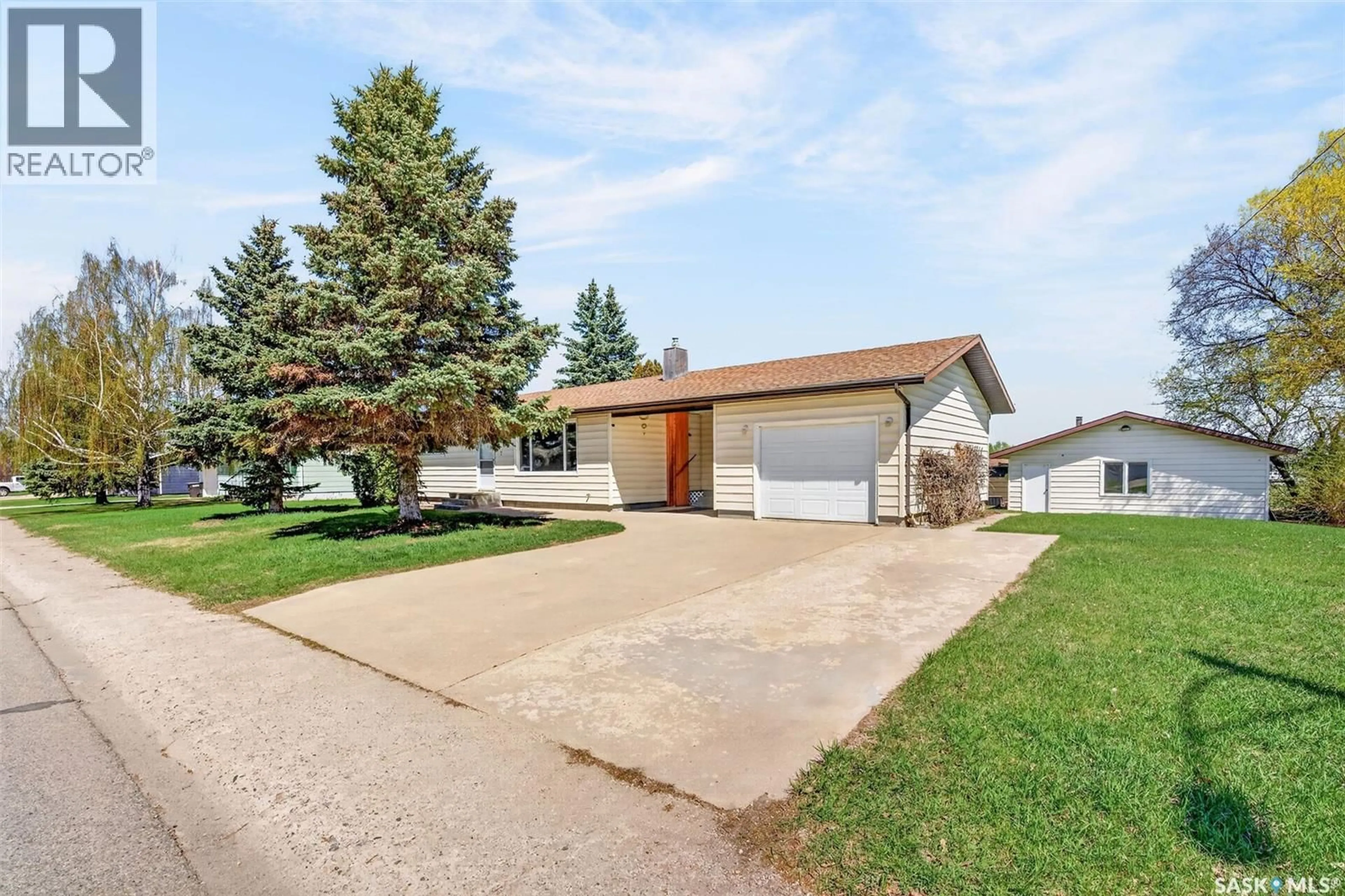 Unknown for 507 3RD AVENUE, Naicam Saskatchewan S0K2Z0