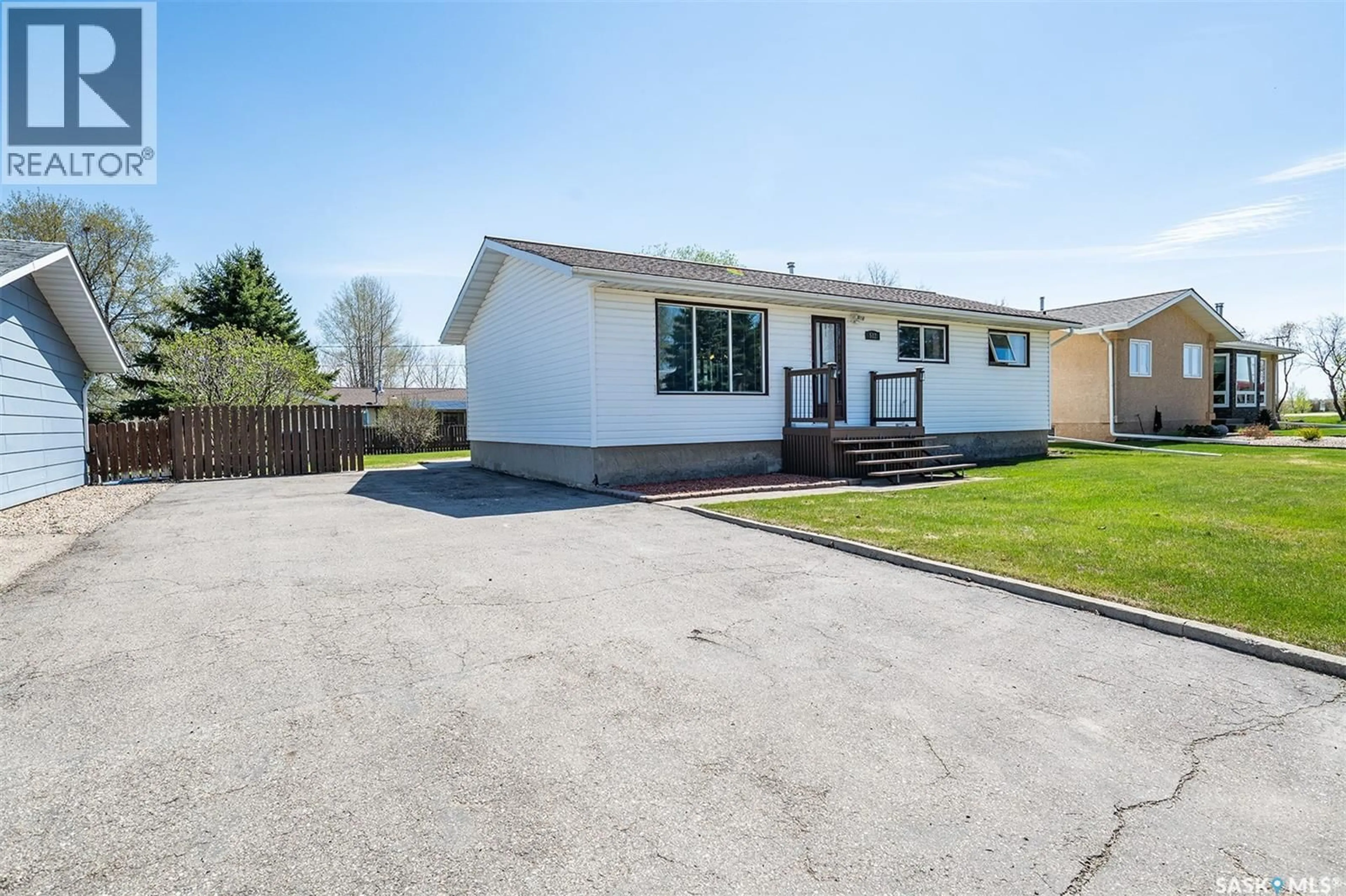 Unknown for 512 9TH STREET, Wynyard Saskatchewan S0A4T0