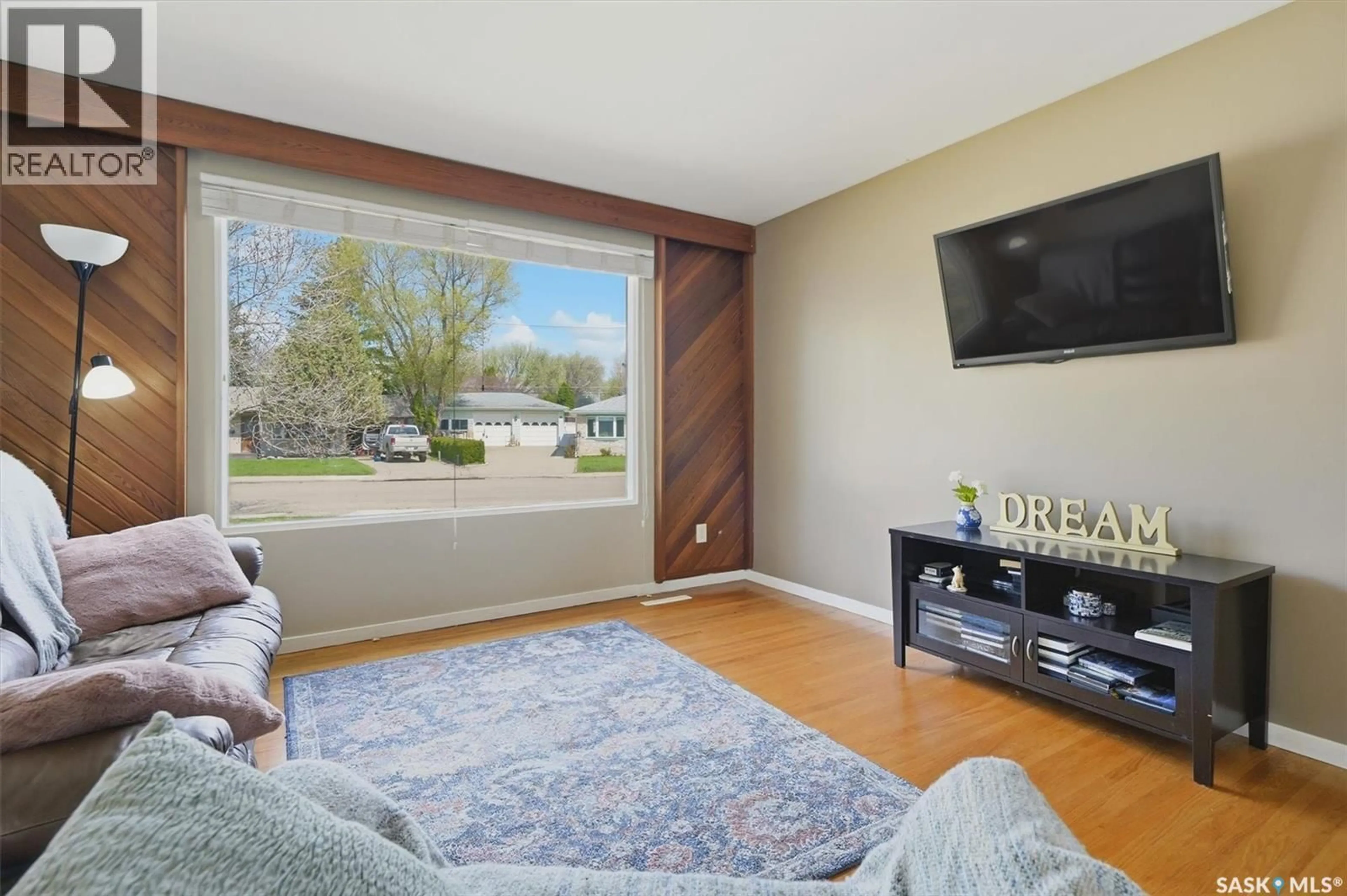 Living room with furniture, unknown for 12 MURPHY CRESCENT, Saskatoon Saskatchewan S7J2T4
