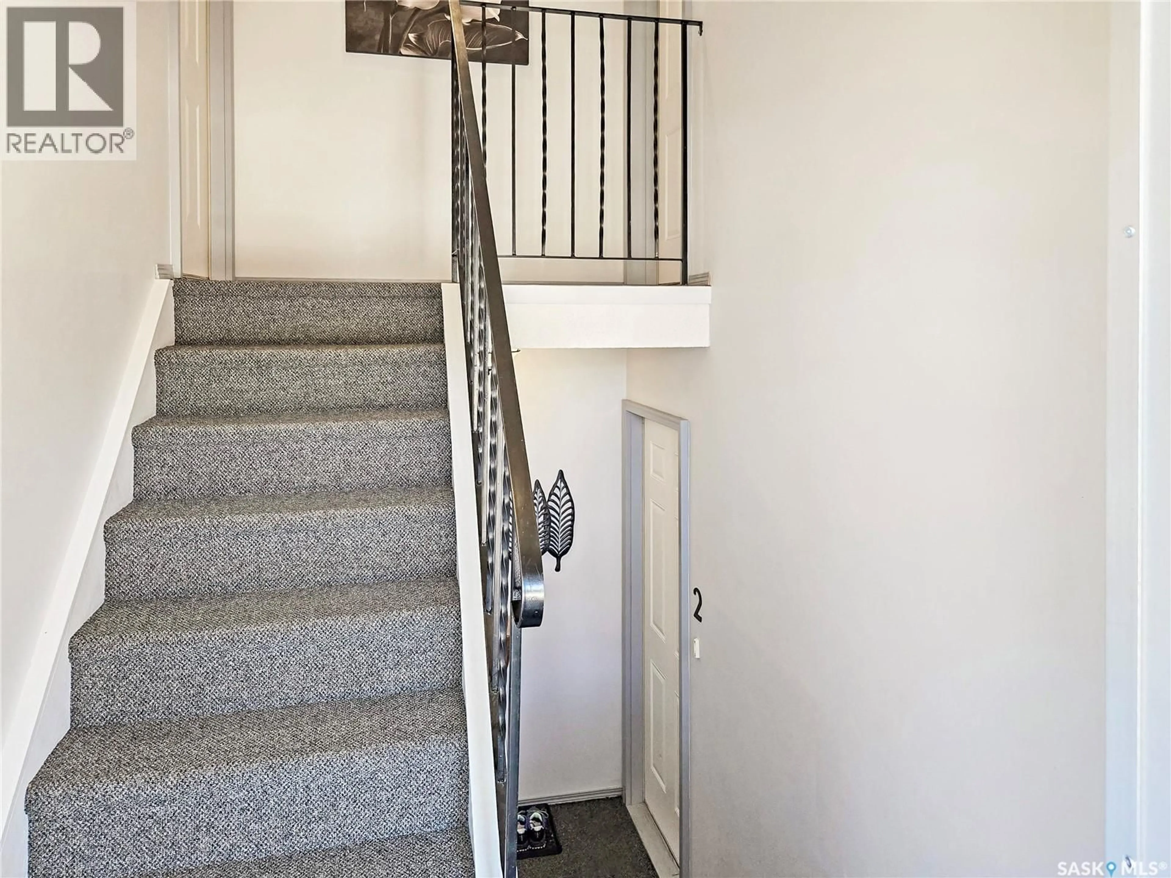 Stairs for 2 23 ECHO DRIVE, Fort Qu'Appelle Saskatchewan S0G1S0