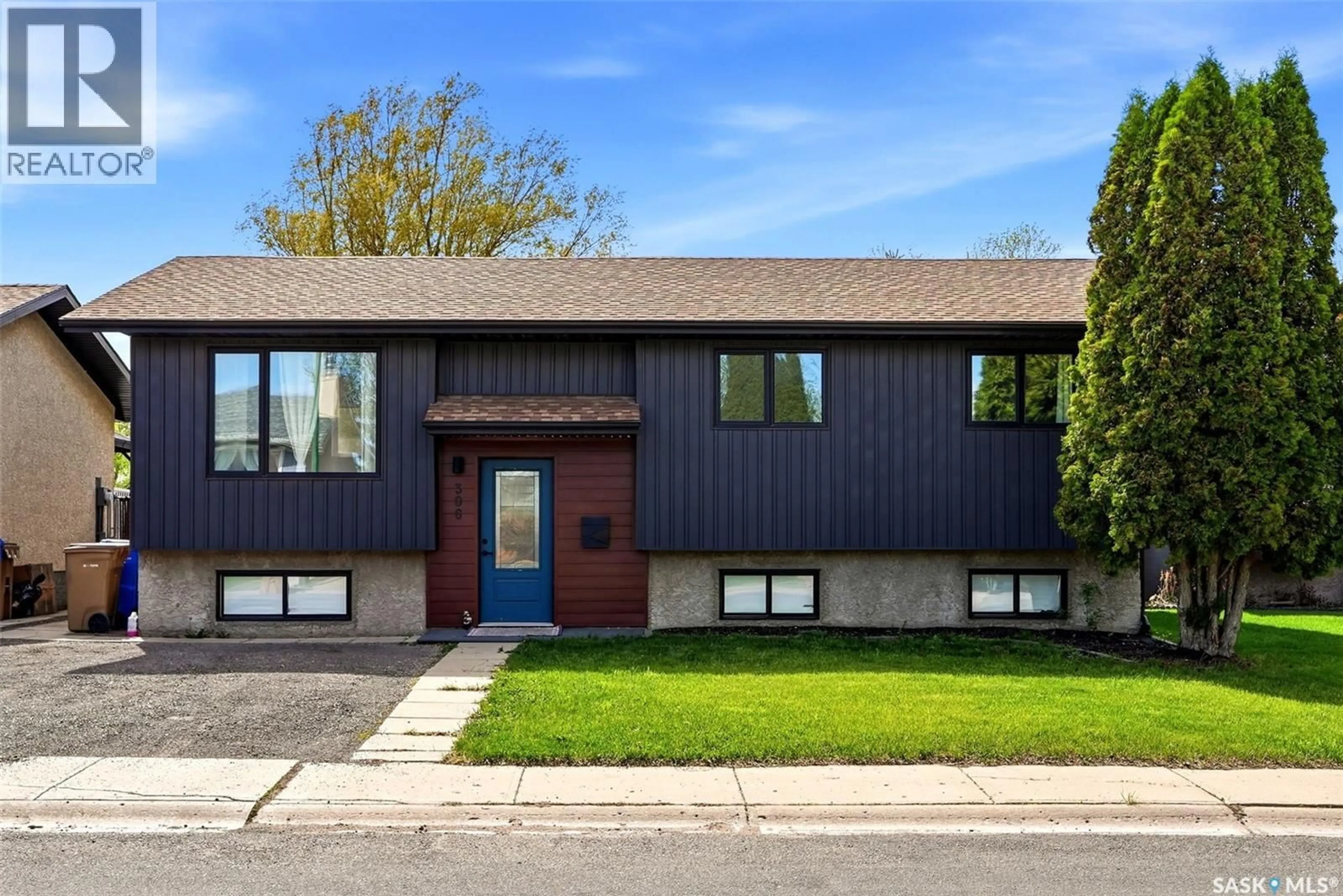 Unknown for 306 HOWE PLACE, Regina Saskatchewan S4R8M5