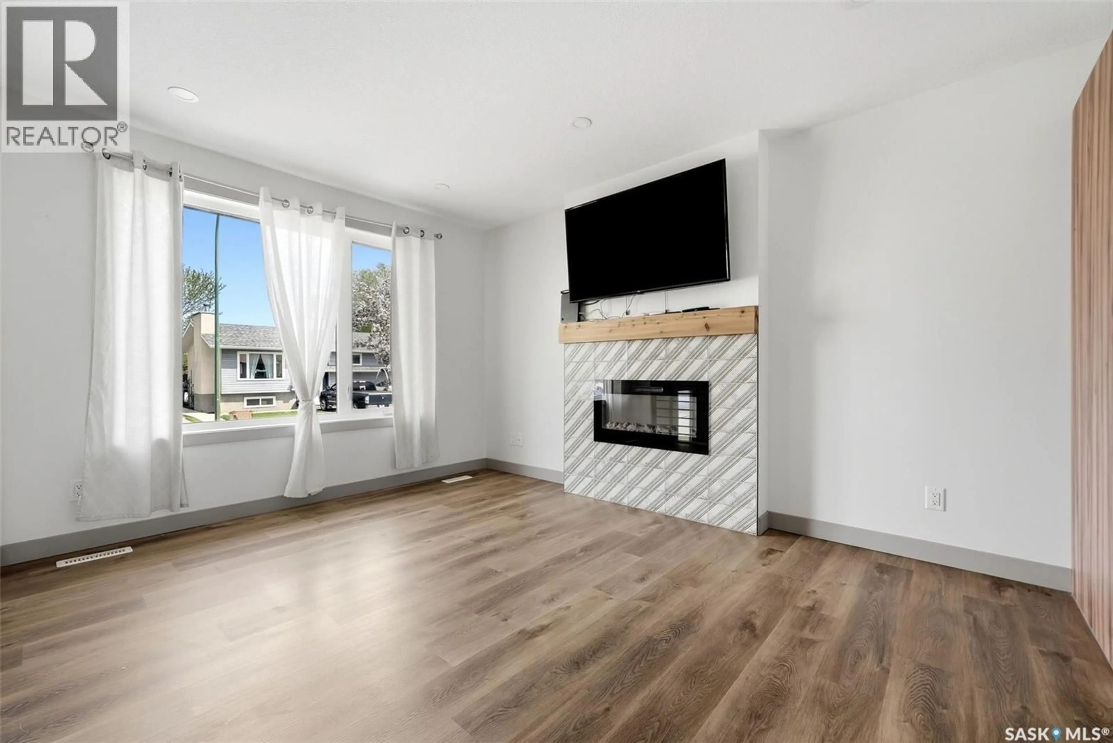 A pic of a room for 306 HOWE PLACE, Regina Saskatchewan S4R8M5