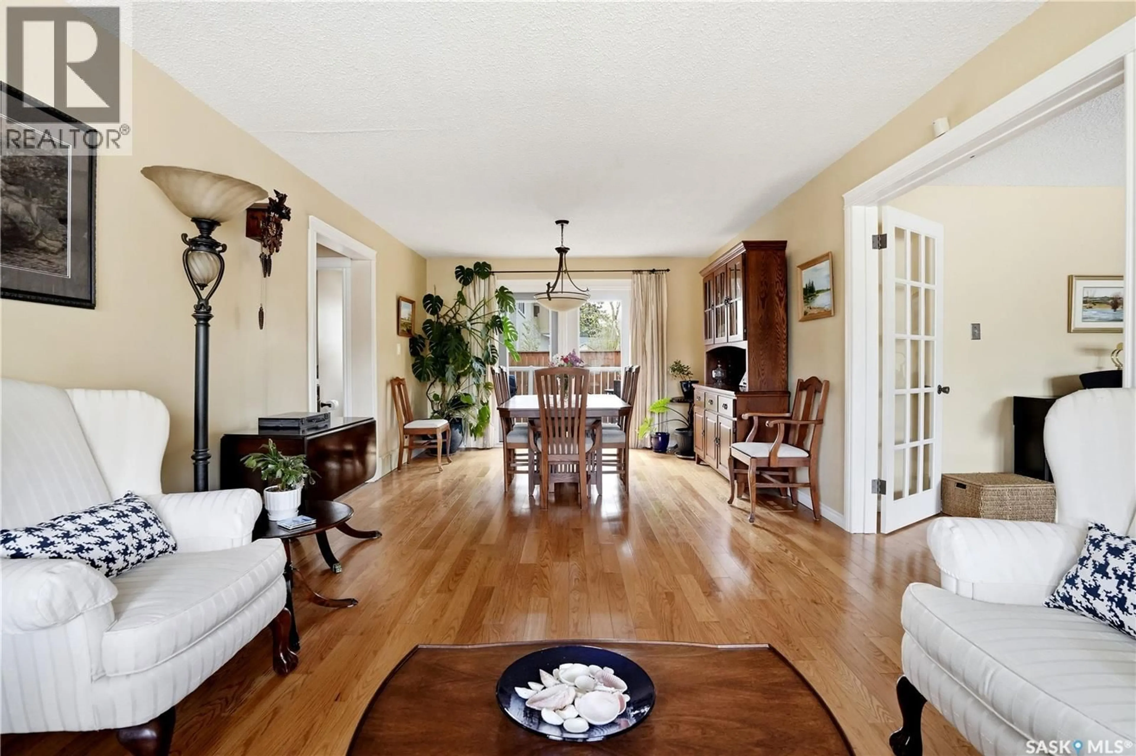 Dining room, wood/laminate floor for 1456 SHANNON ROAD, Regina Saskatchewan S4S5L5
