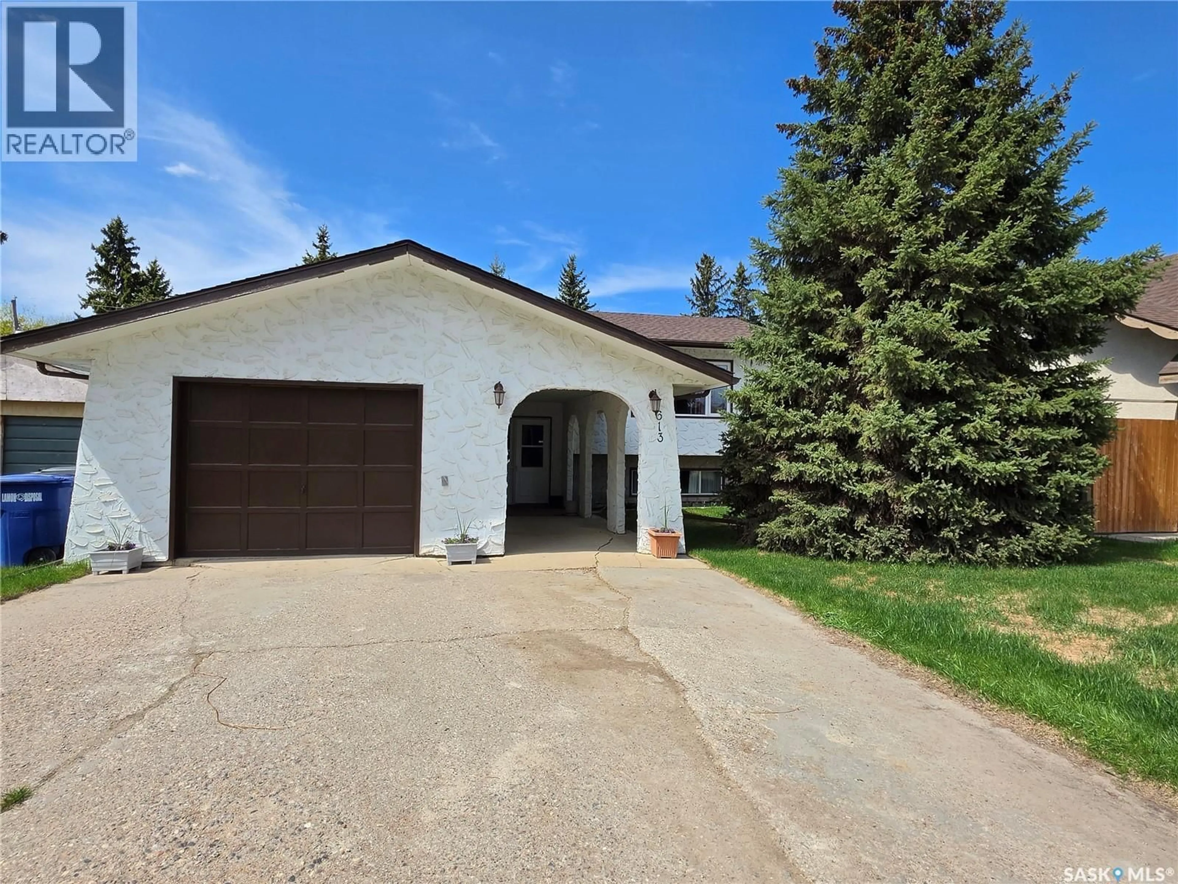 Unknown for 613 2ND STREET W, Meadow Lake Saskatchewan S9X1E6