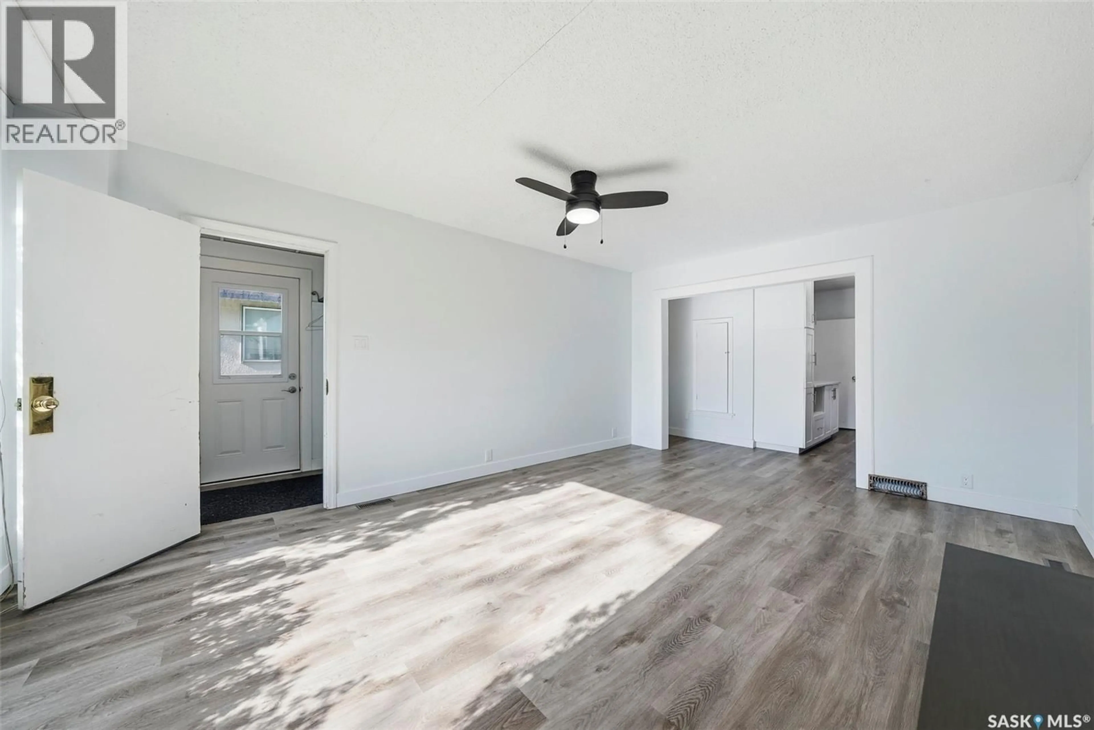 A pic of a room for 1917 LORNE AVENUE, Saskatoon Saskatchewan S7J0R2