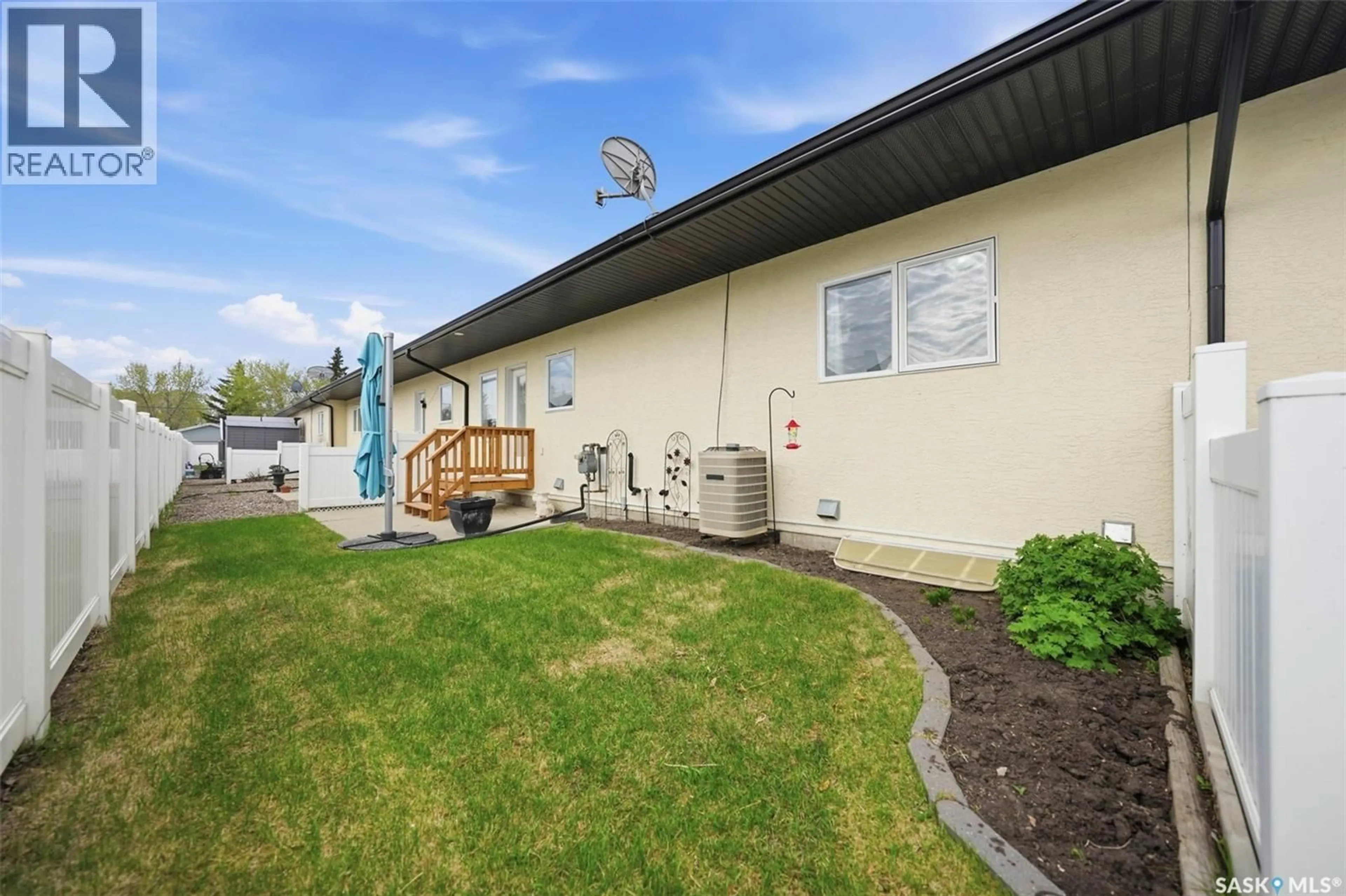 Patio, unknown for 8 320 3RD STREET, Osler Saskatchewan S0K3A0