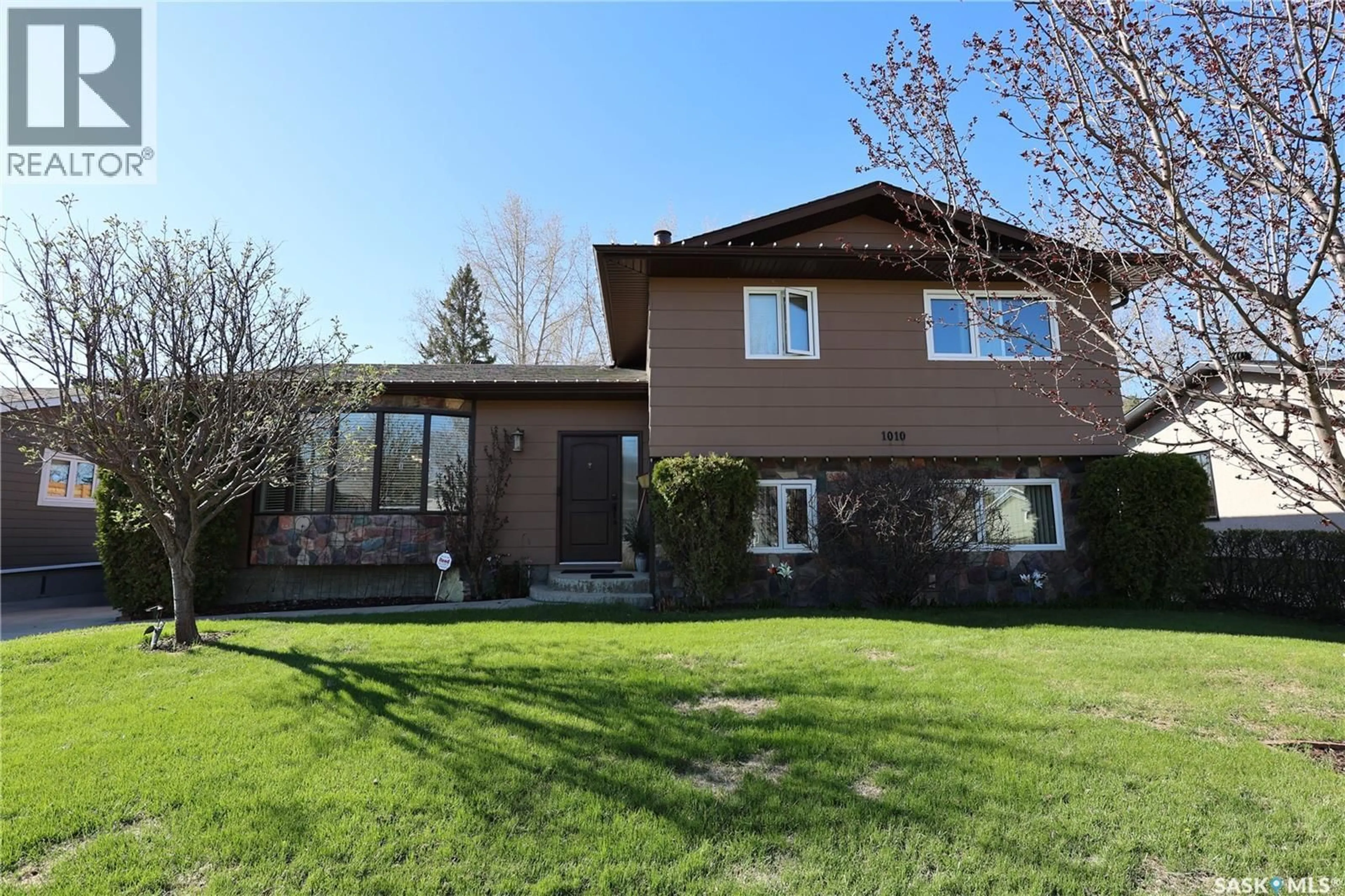 Unknown for 1010 WOODMAN CRESCENT, Prince Albert Saskatchewan S6V6L6