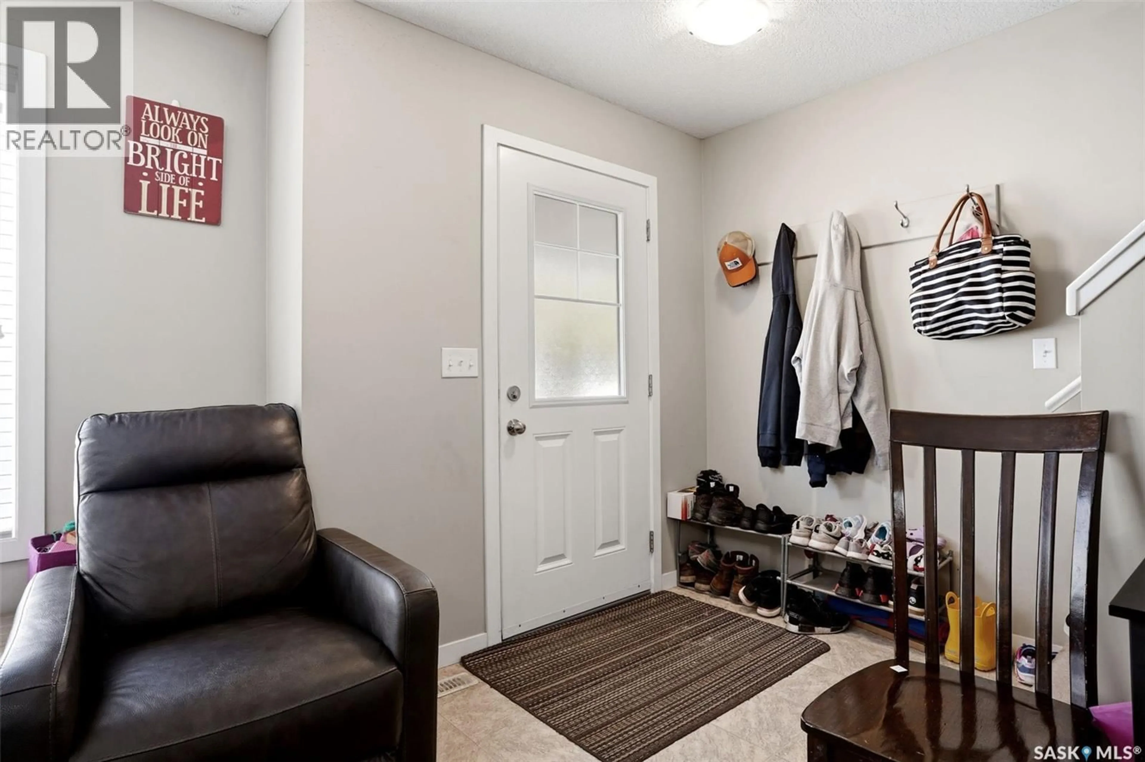 Indoor entryway for 70 5238 AERODROME ROAD, Regina Saskatchewan S4W0H7