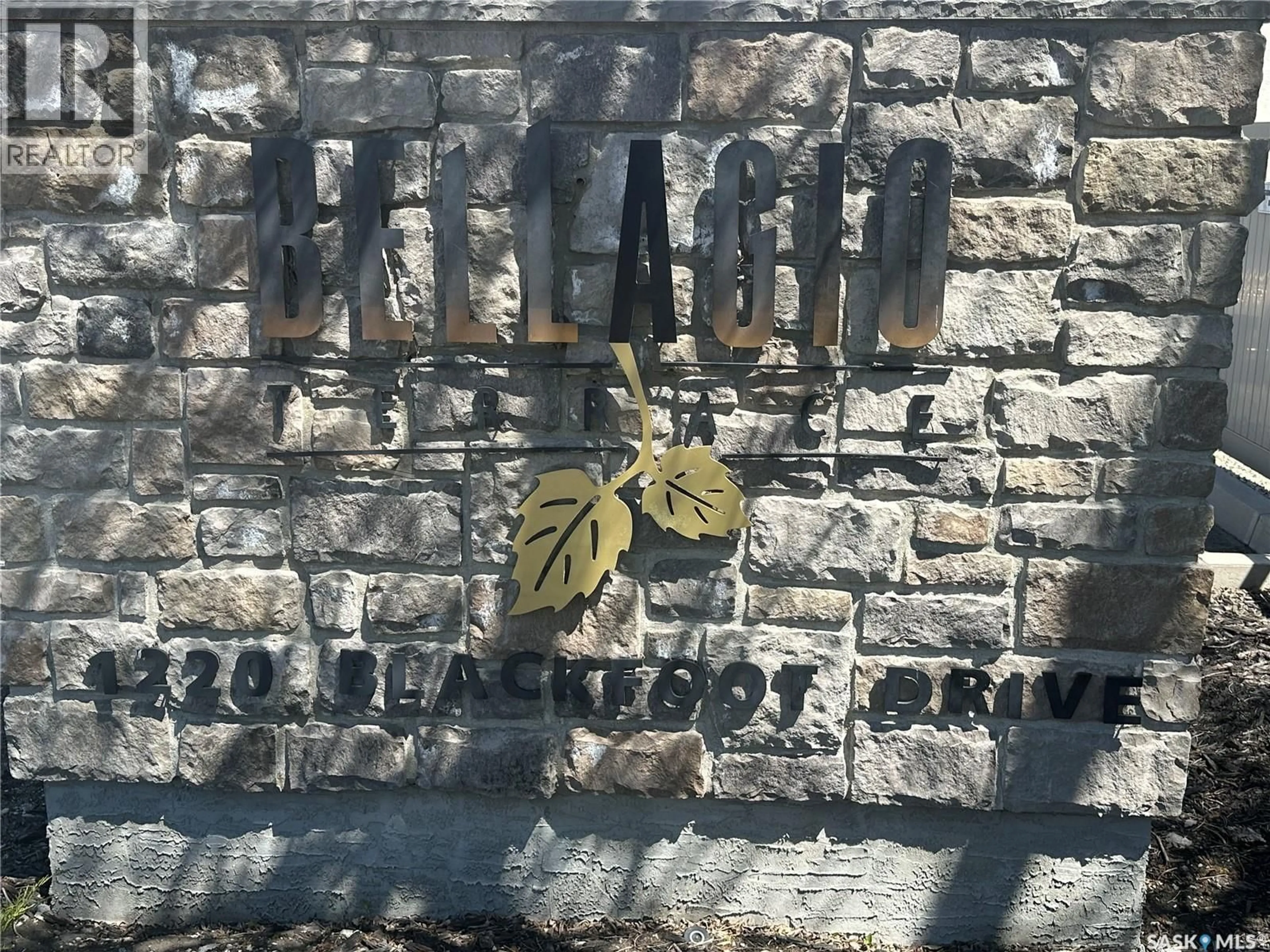 Unknown for 305 - 1220 BLACKFOOT DRIVE, Regina Saskatchewan S4S6T2