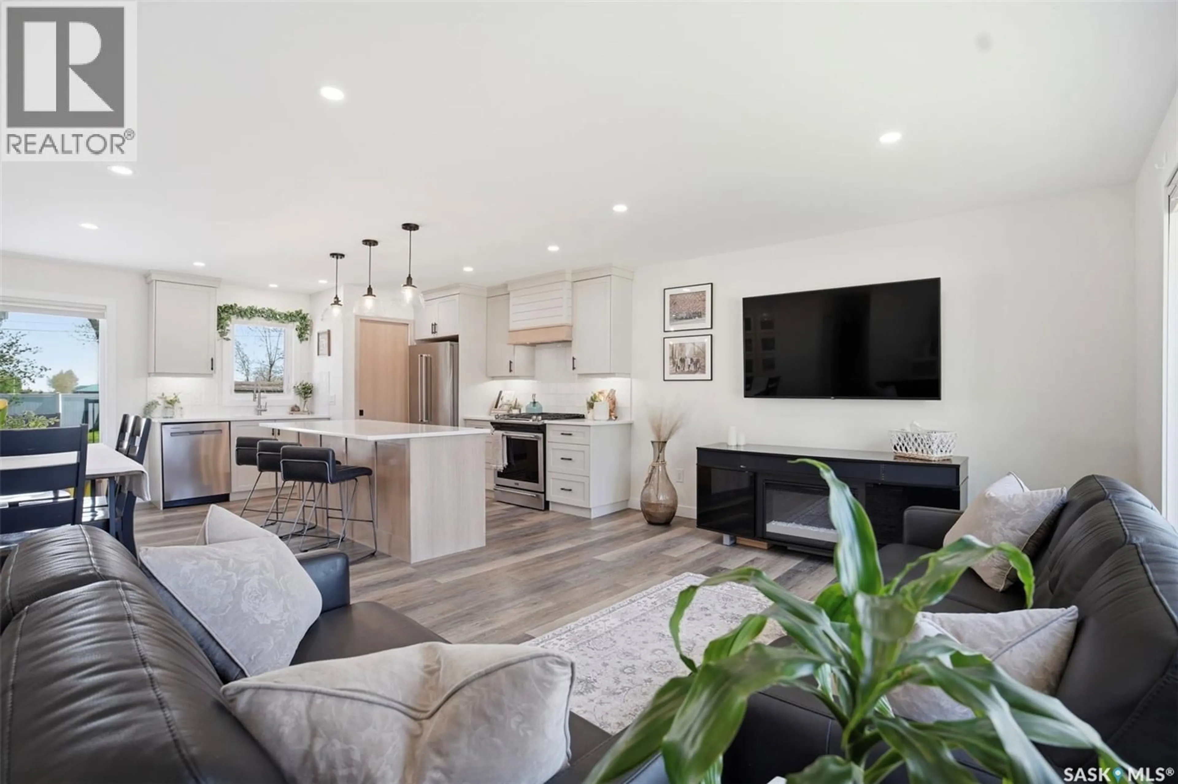 Open concept kitchen, unknown for 112 8TH AVENUE, Watrous Saskatchewan S0K4T0