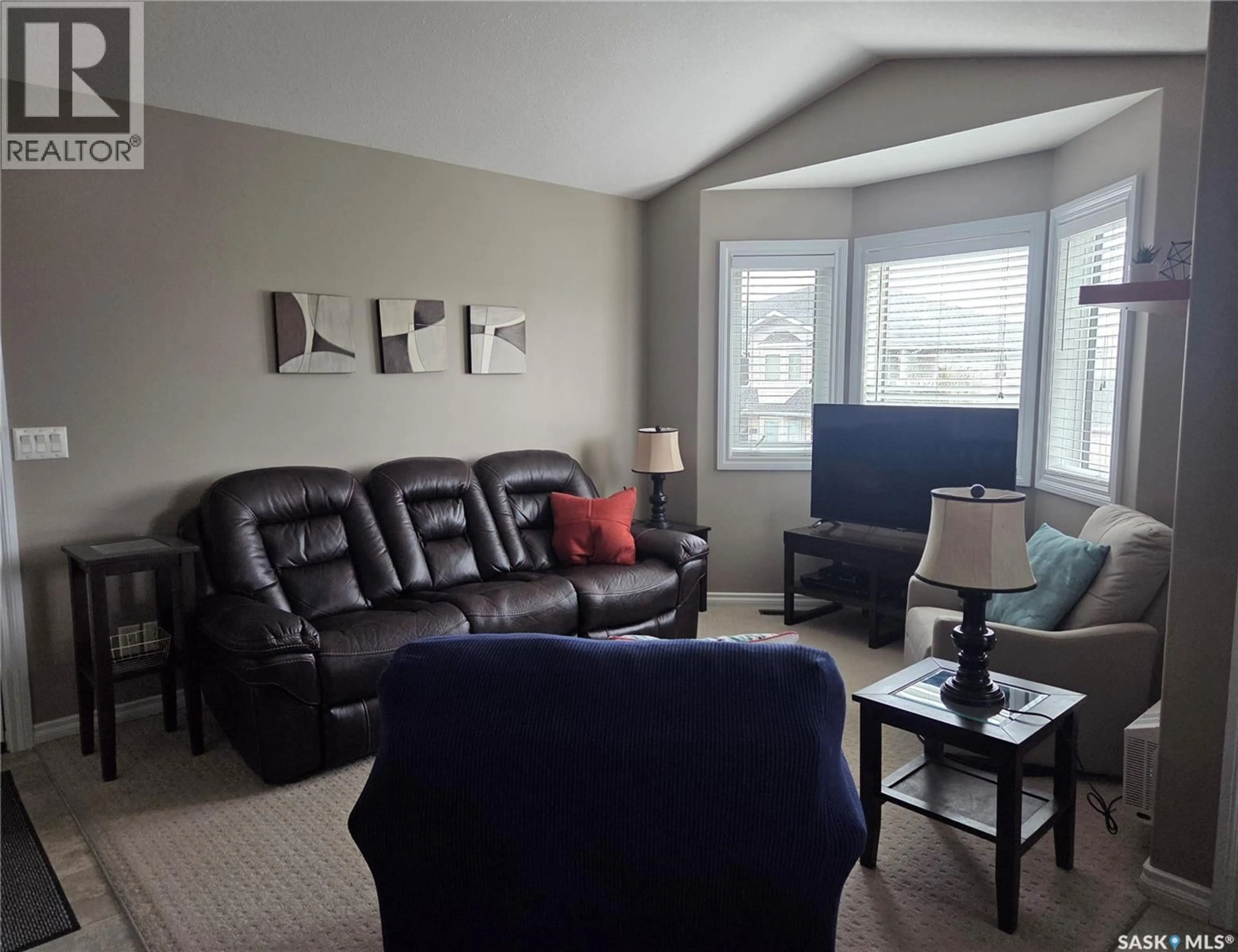 Living room with furniture, unknown for 4144 BUCKINGHAM DRIVE, Regina Saskatchewan S4V3A9