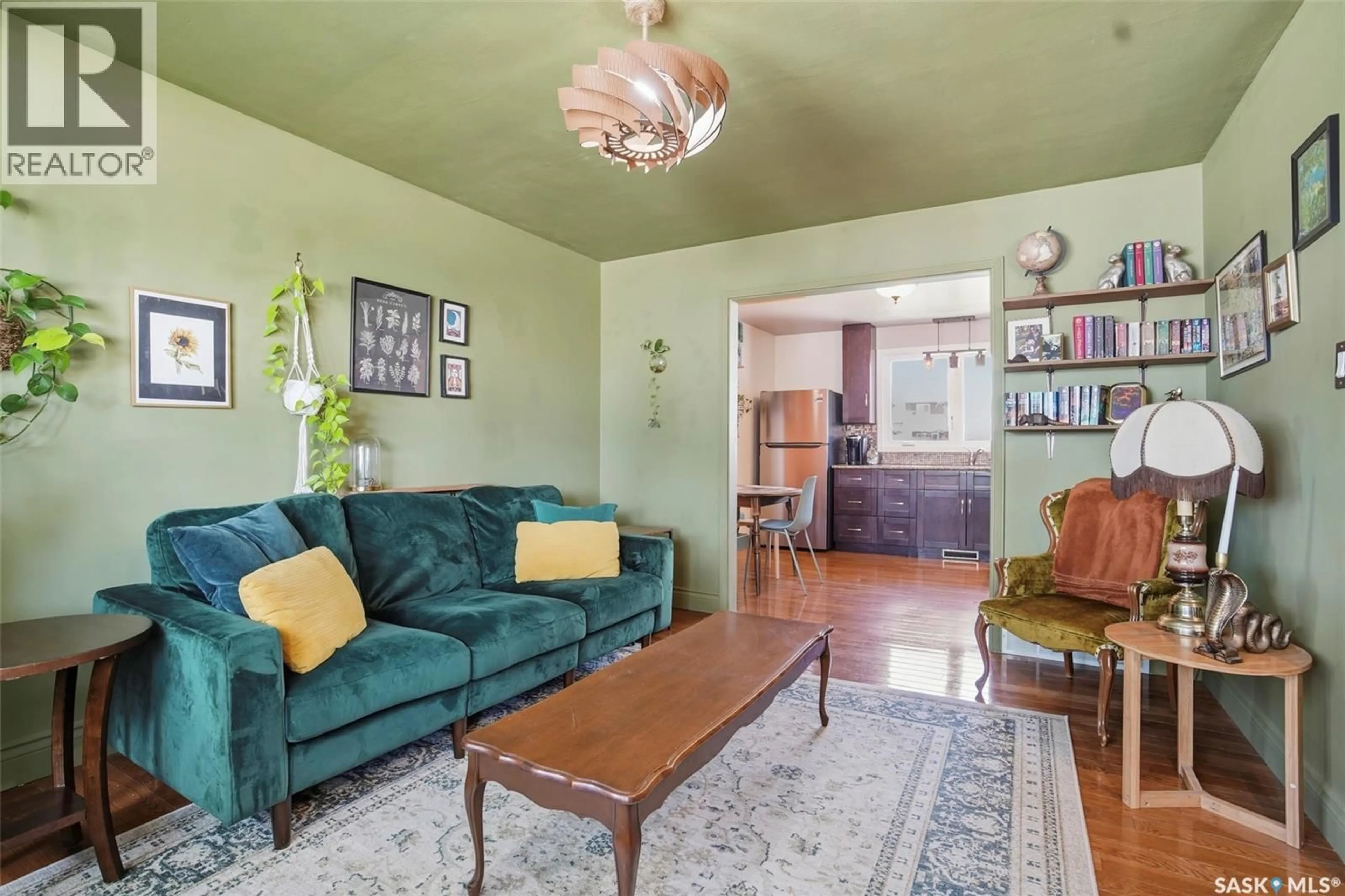 Living room with furniture, unknown for 2122 37TH STREET, Saskatoon Saskatchewan S7L4E3