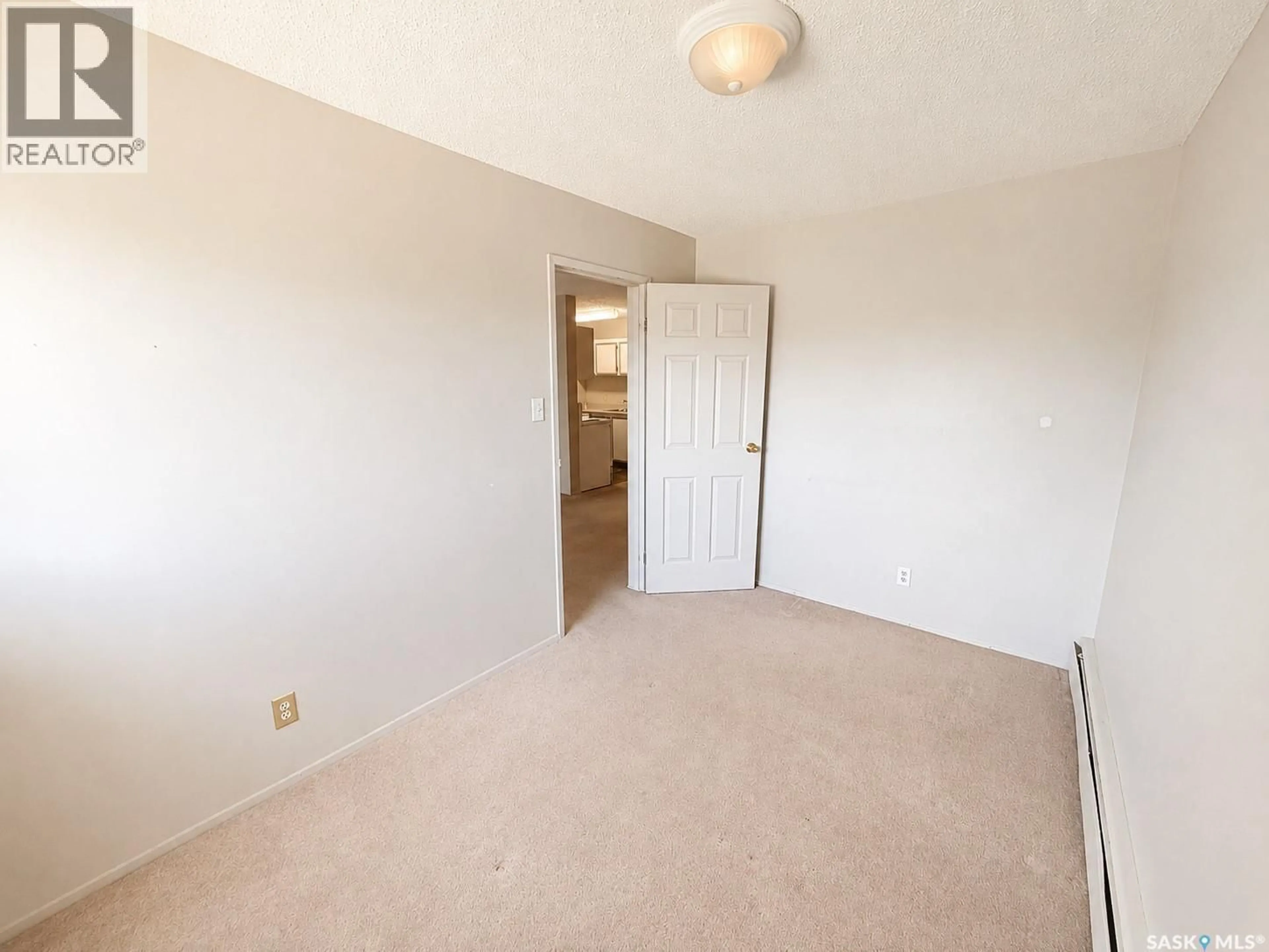 A pic of a room for 203A - 301 TAIT PLACE, Saskatoon Saskatchewan S7H5L7
