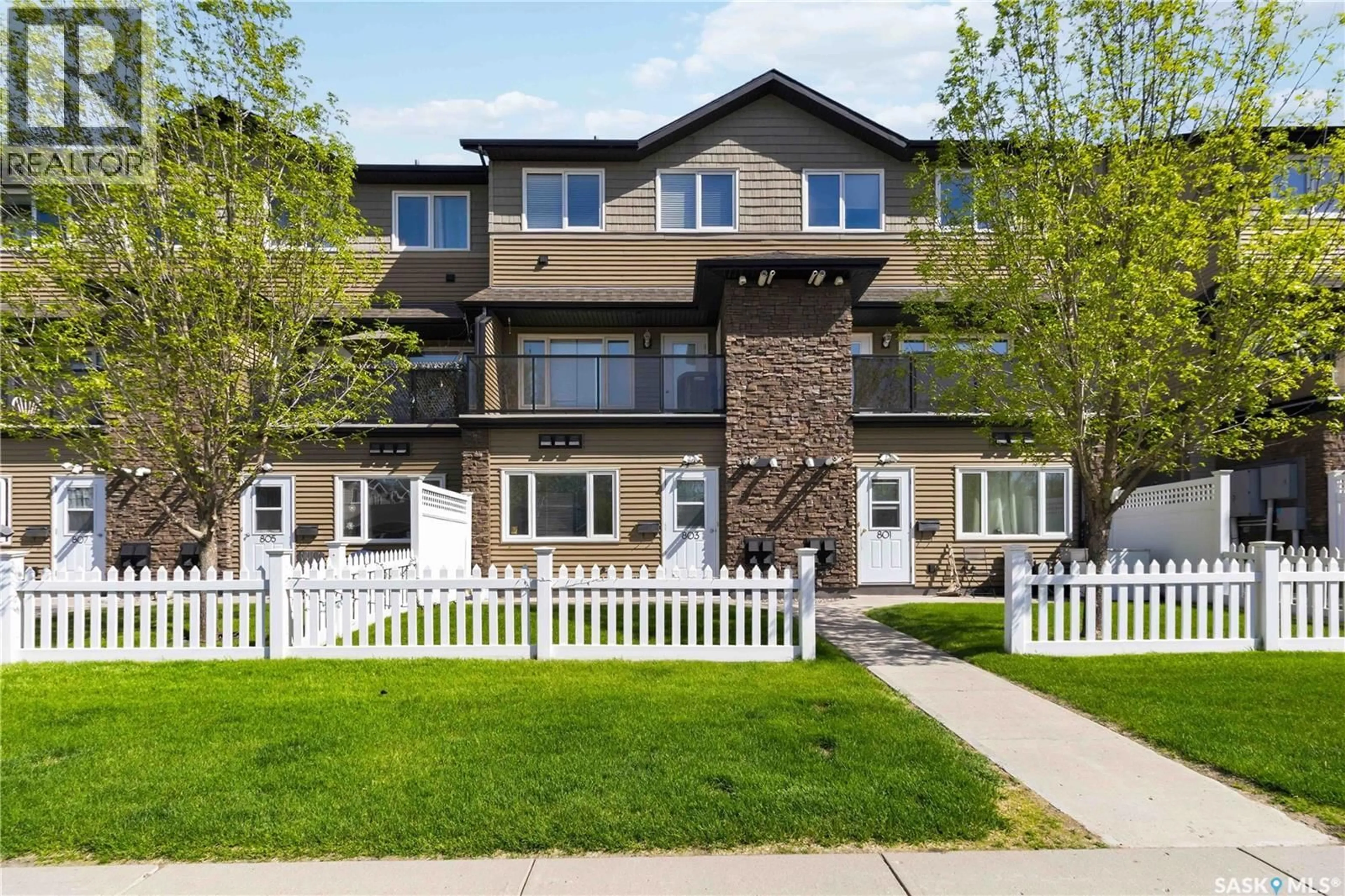 Home with vinyl exterior material, street for 110 - 803 SHILLINGTON CRESCENT, Saskatoon Saskatchewan S7M3Z8