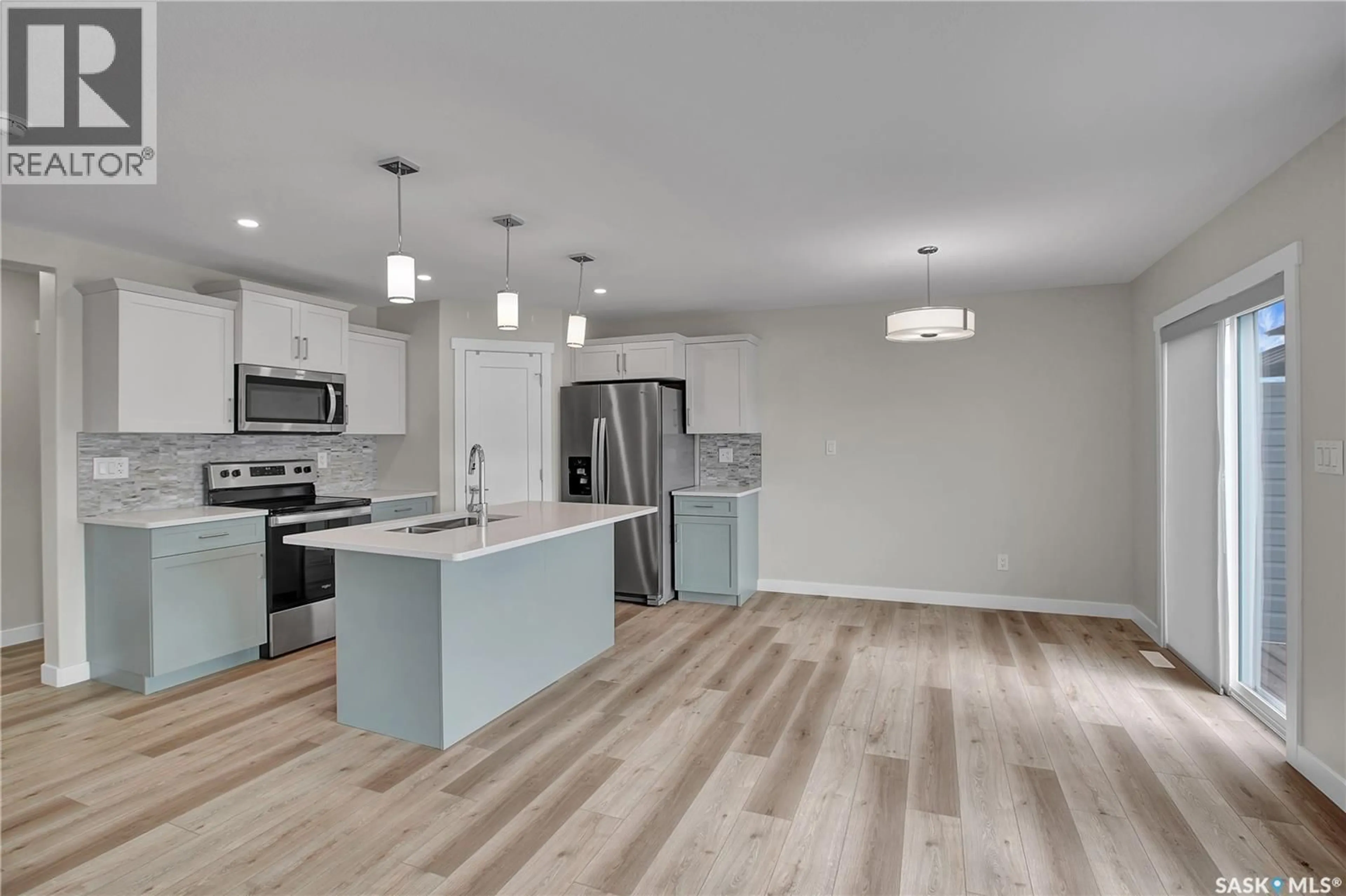 Open concept kitchen, unknown for 503 SCHMEISER AVENUE, Saskatoon Saskatchewan S7V1P2