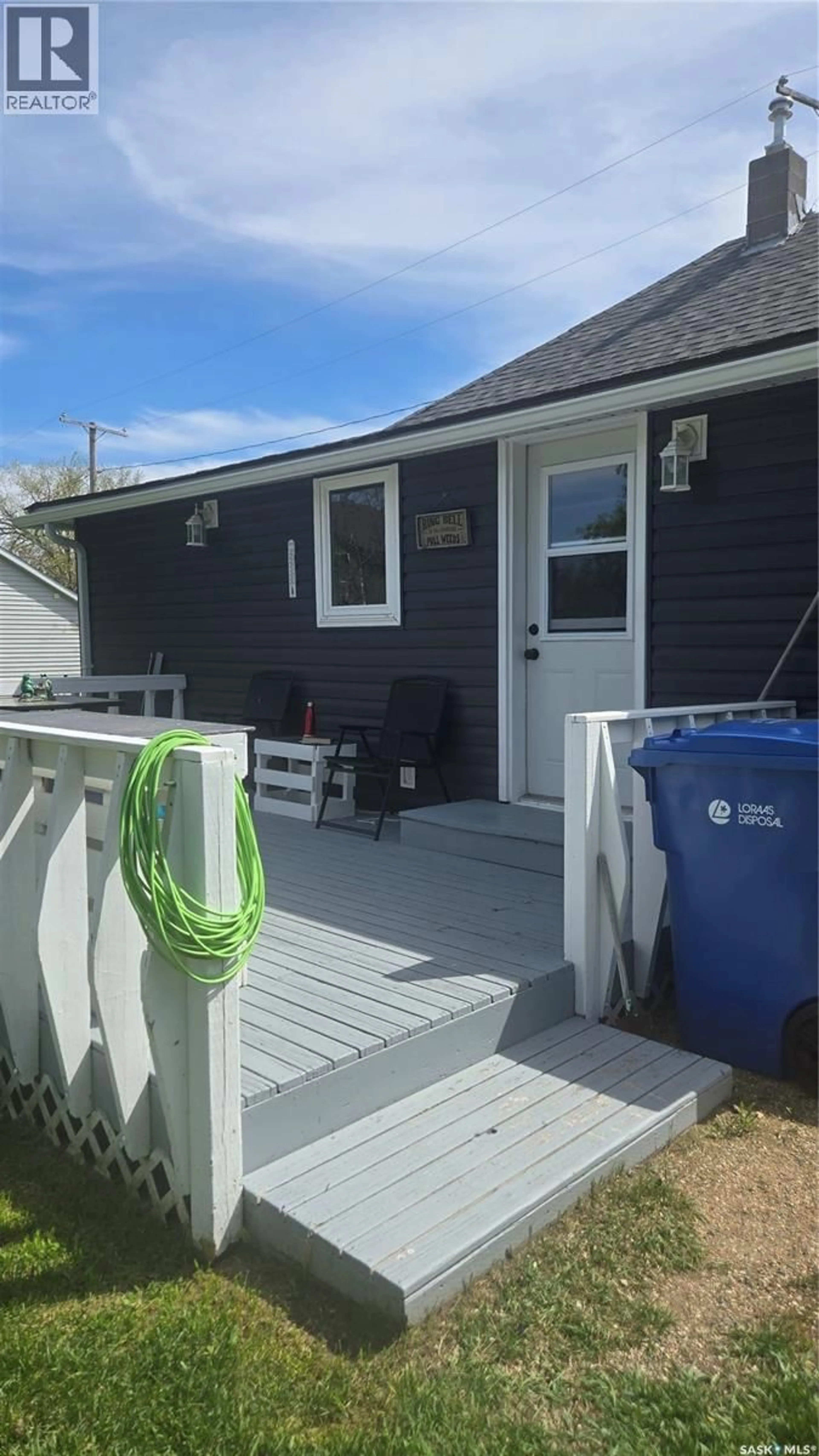 Patio, street for 716 WALSH AVENUE, Oxbow Saskatchewan S0C2B0