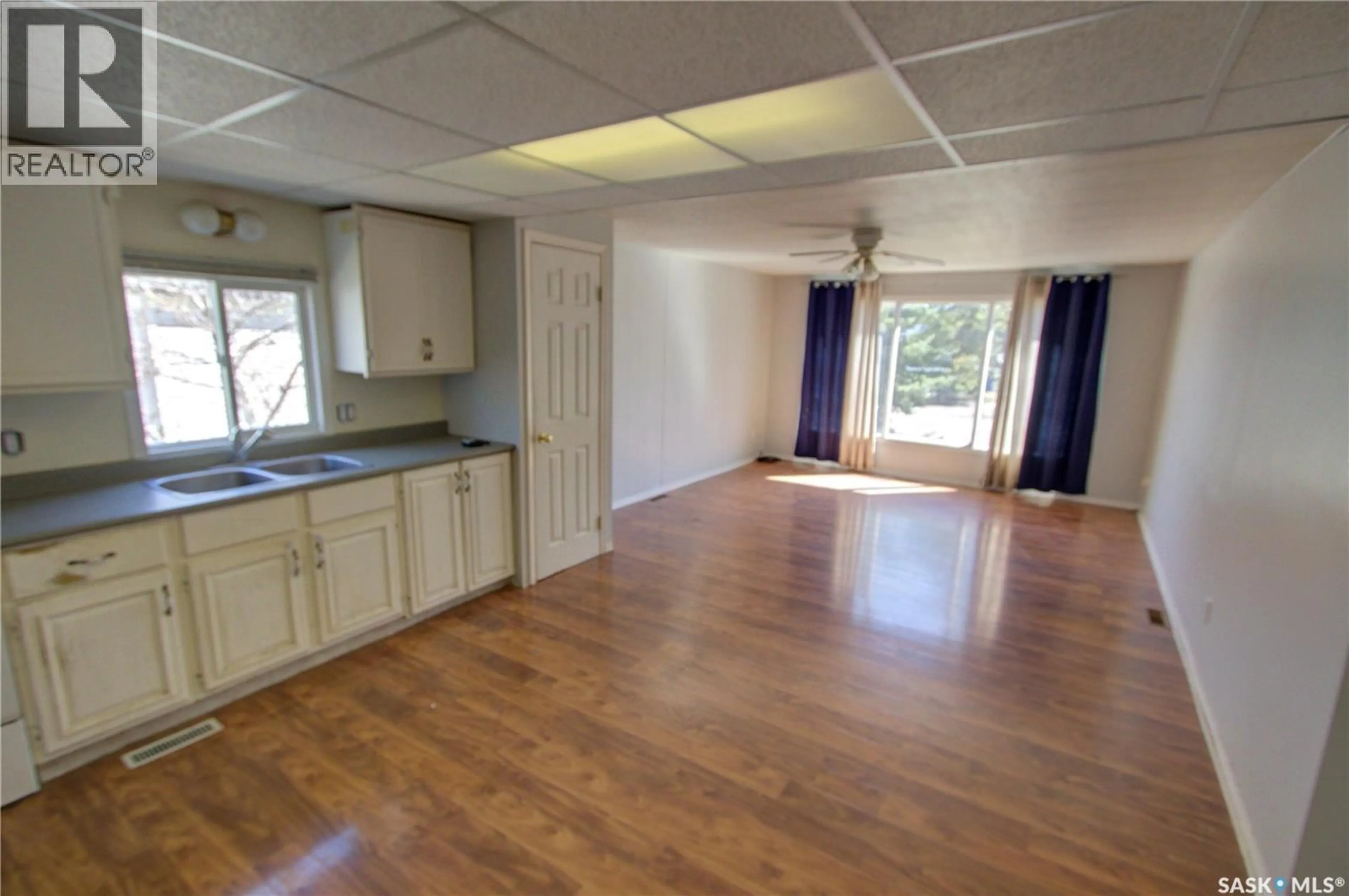 A pic of a room for 203 5TH AVENUE, Melfort Saskatchewan S0E1A0