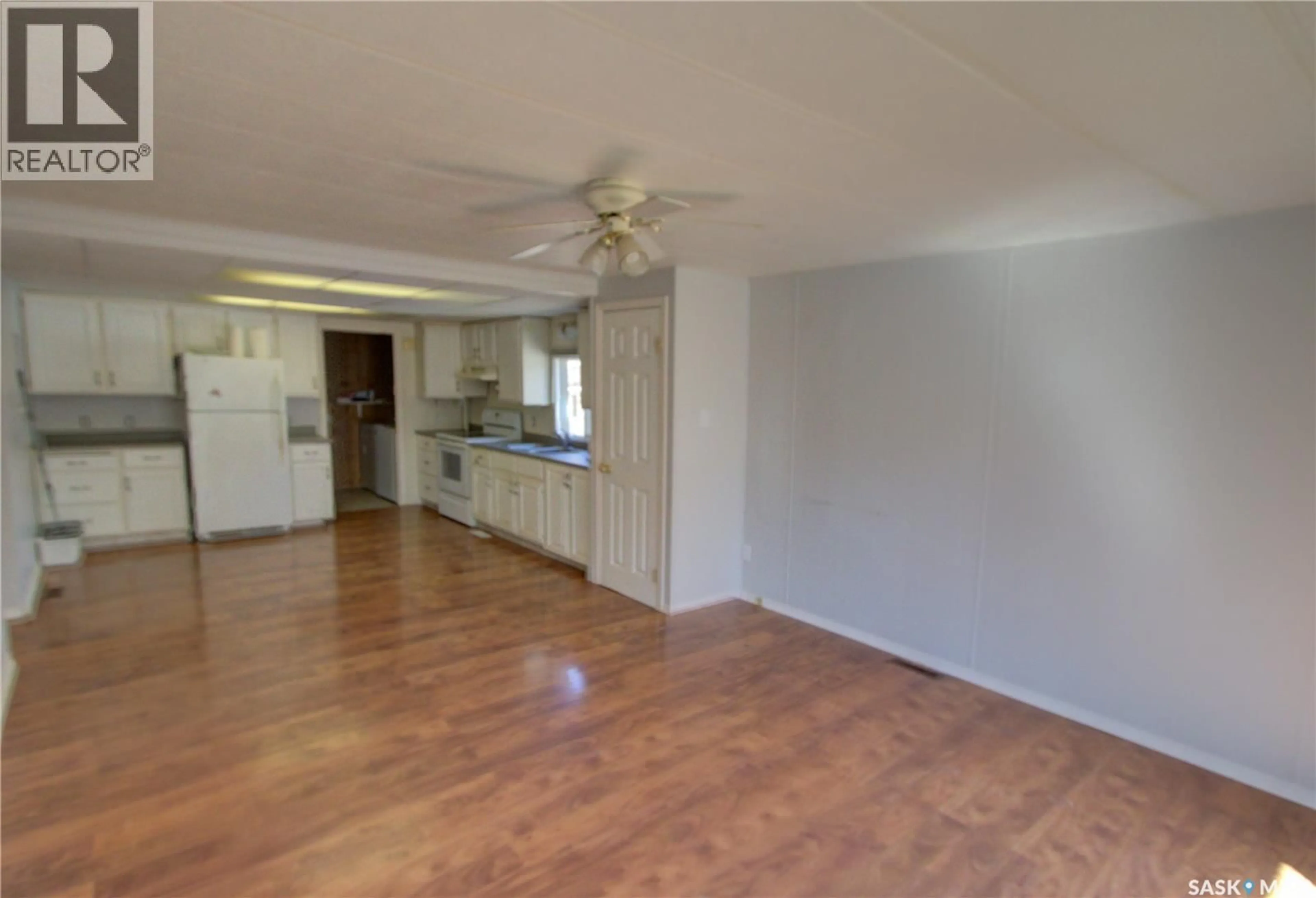 A pic of a room for 203 5TH AVENUE, Melfort Saskatchewan S0E1A0
