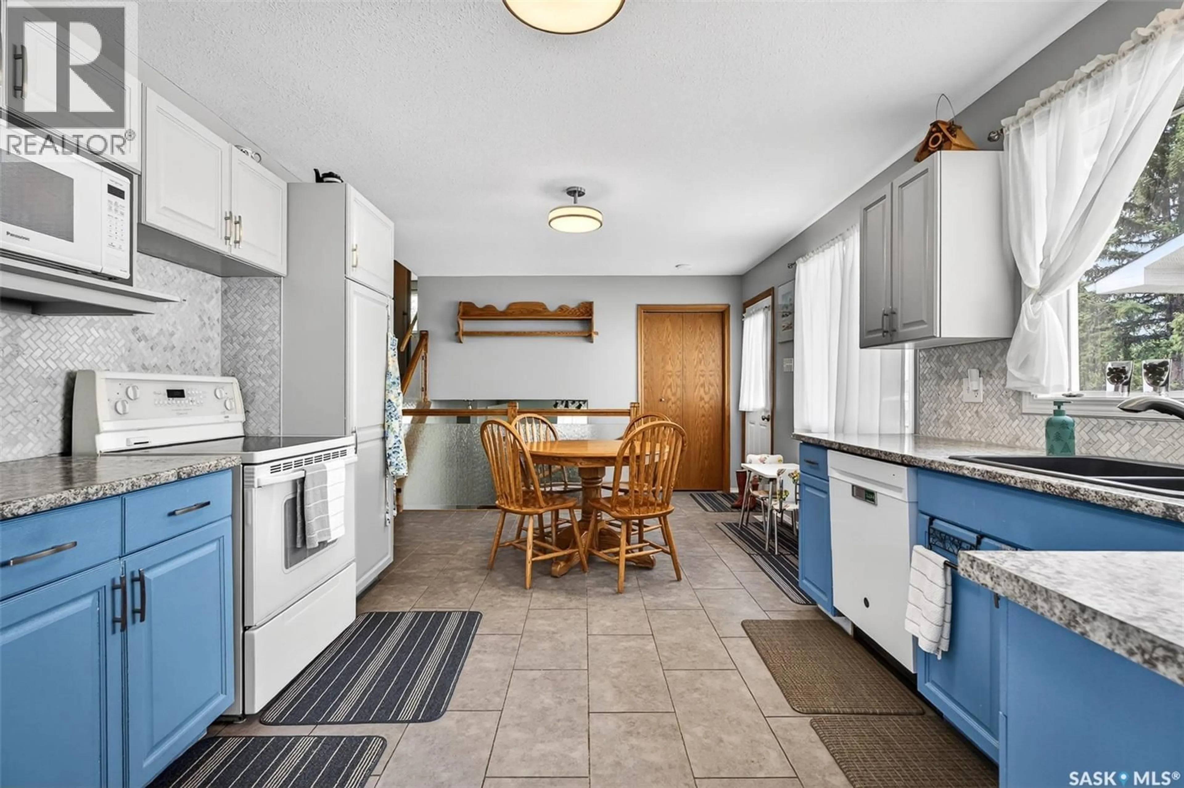 Open concept kitchen, ceramic/tile floor for 1381 PRINCE CRESCENT, Moose Jaw Saskatchewan S6H6E6