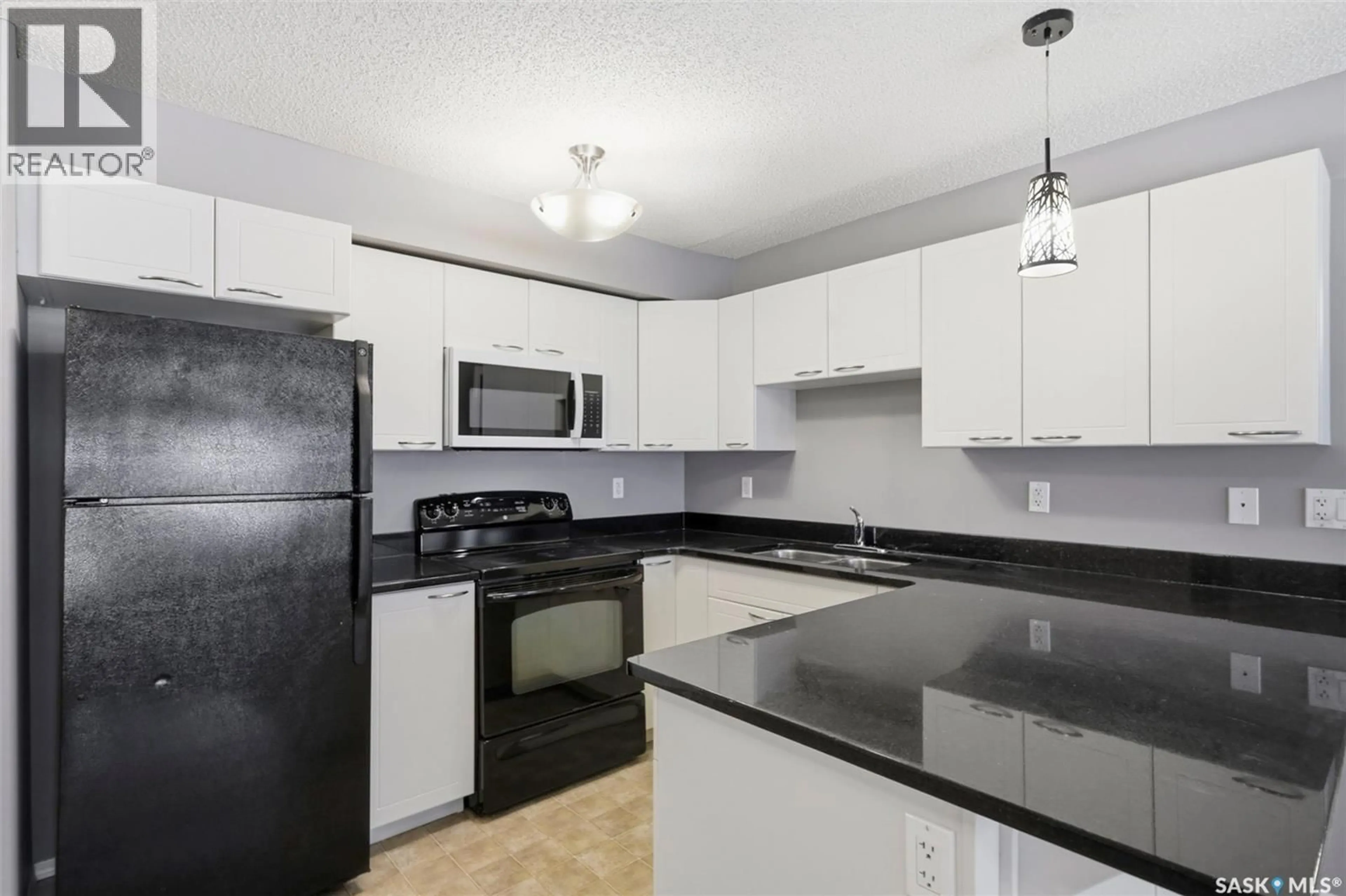 Standard kitchen, unknown for 150 - 120 PAWLYCHENKO LANE, Saskatoon Saskatchewan S7V0B4