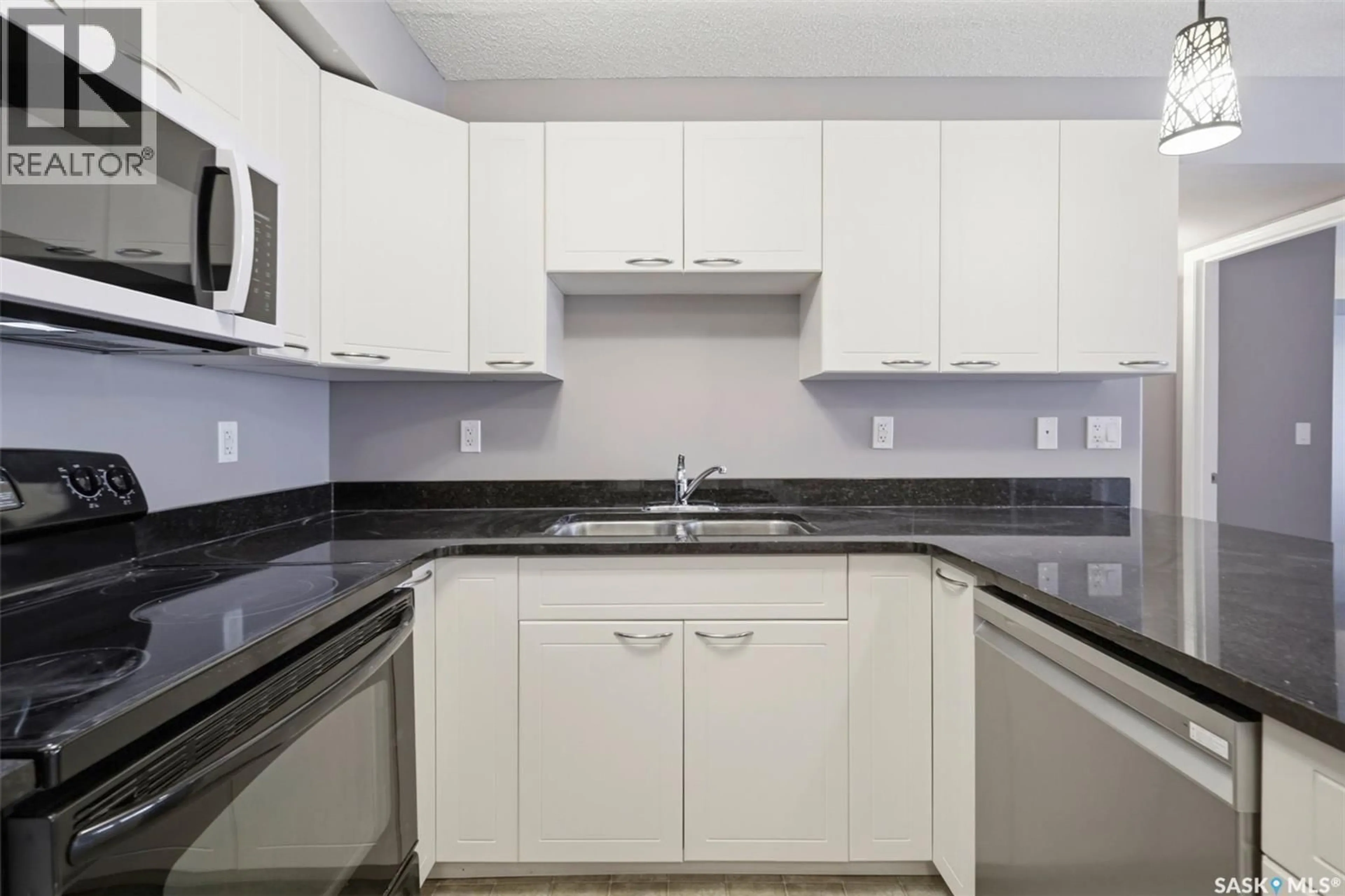 Standard kitchen, ceramic/tile floor for 150 - 120 PAWLYCHENKO LANE, Saskatoon Saskatchewan S7V0B4