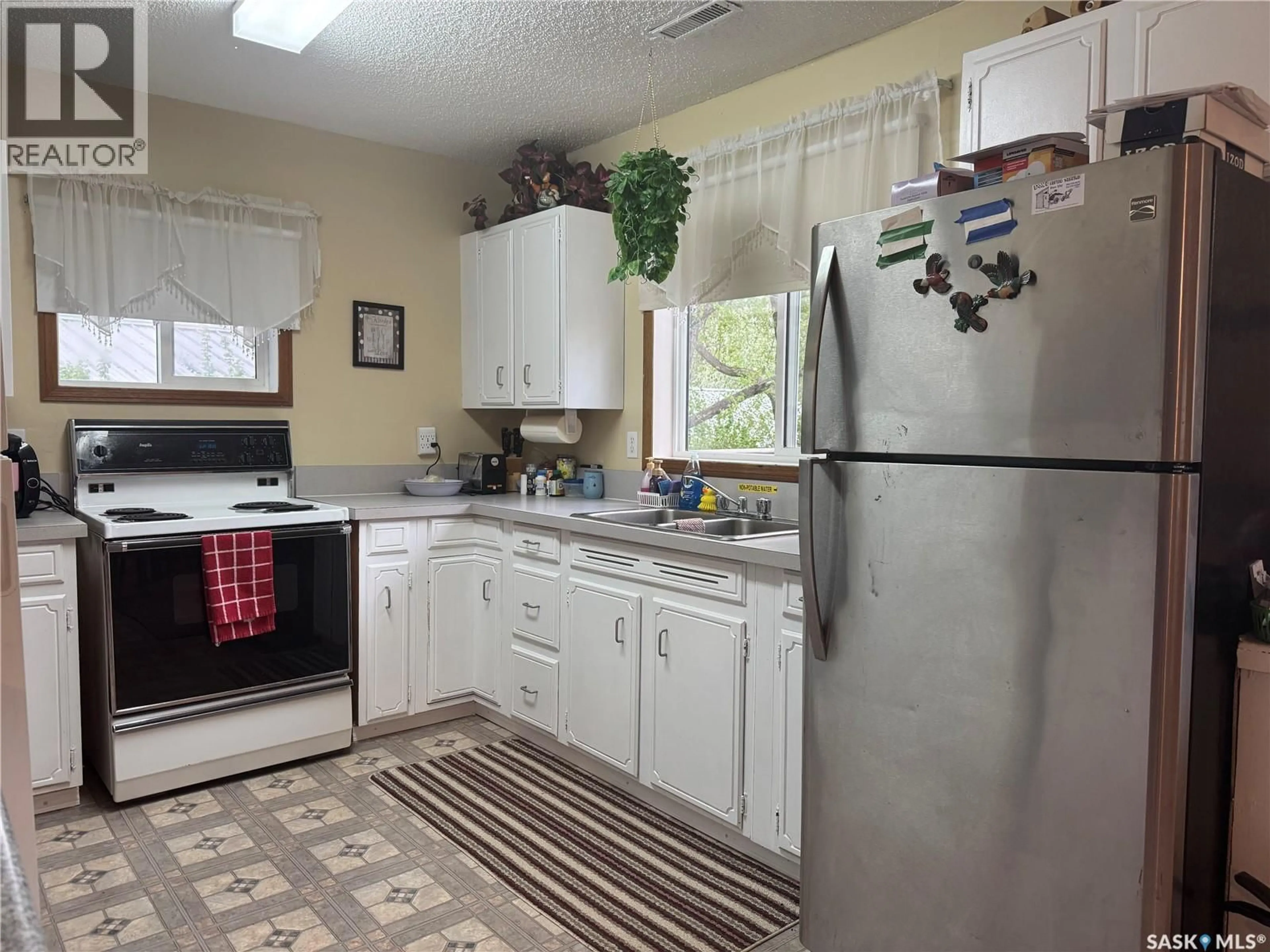 Standard kitchen, ceramic/tile floor for 23 LYNN BAY, Last Mountain Lake East Side Saskatchewan S0G0L0