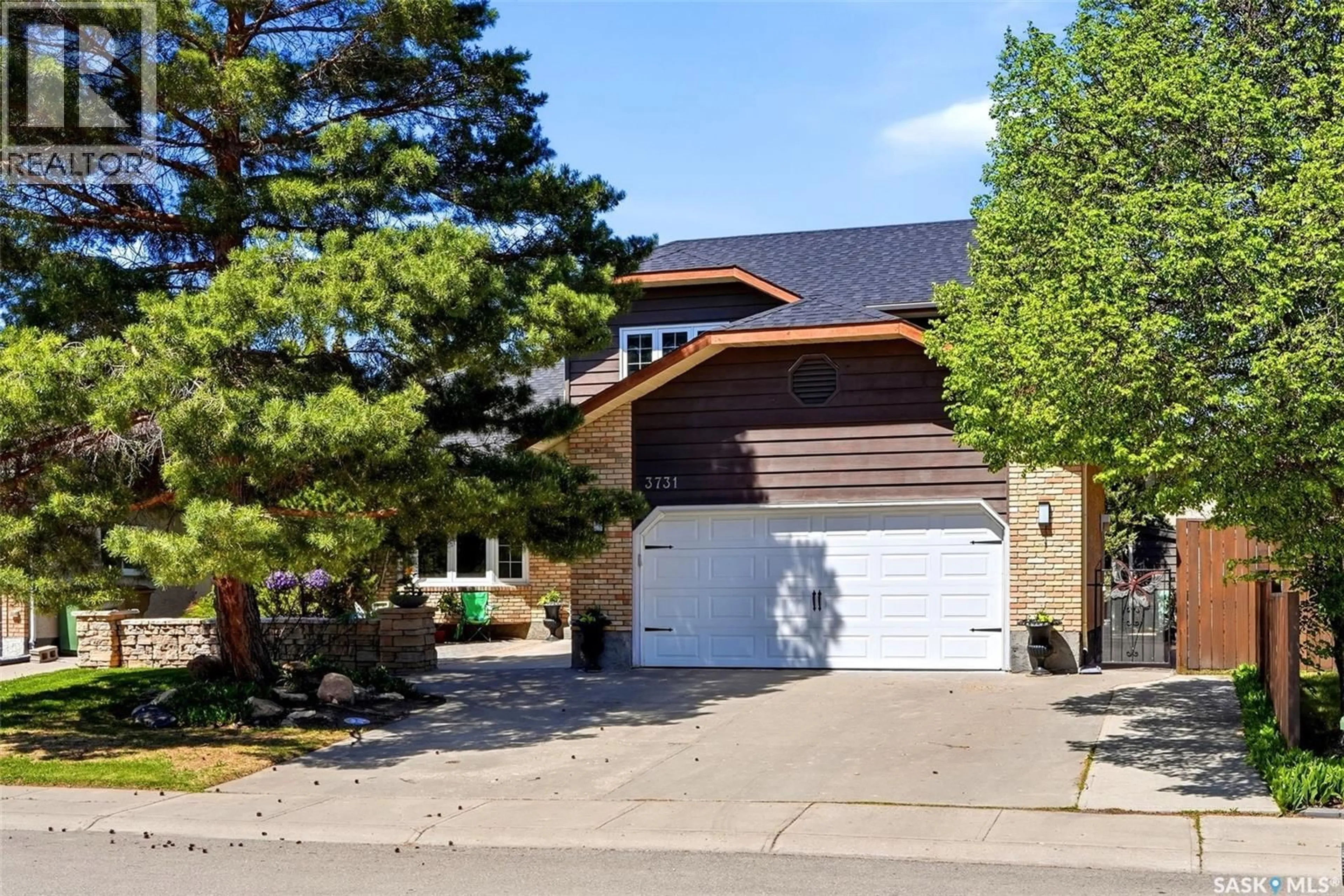 Home with brick exterior material, street for 3731 SELINGER CRESCENT, Regina Saskatchewan S4V2G8